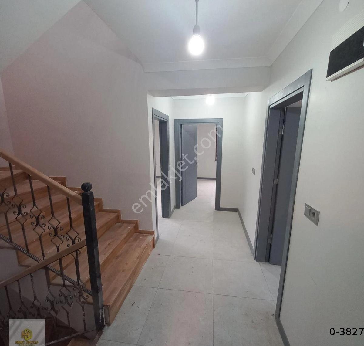 Sazova Mahallesinde Ziraat Caddesi Yakını Satılık Tripleks Villa - Görsel 19