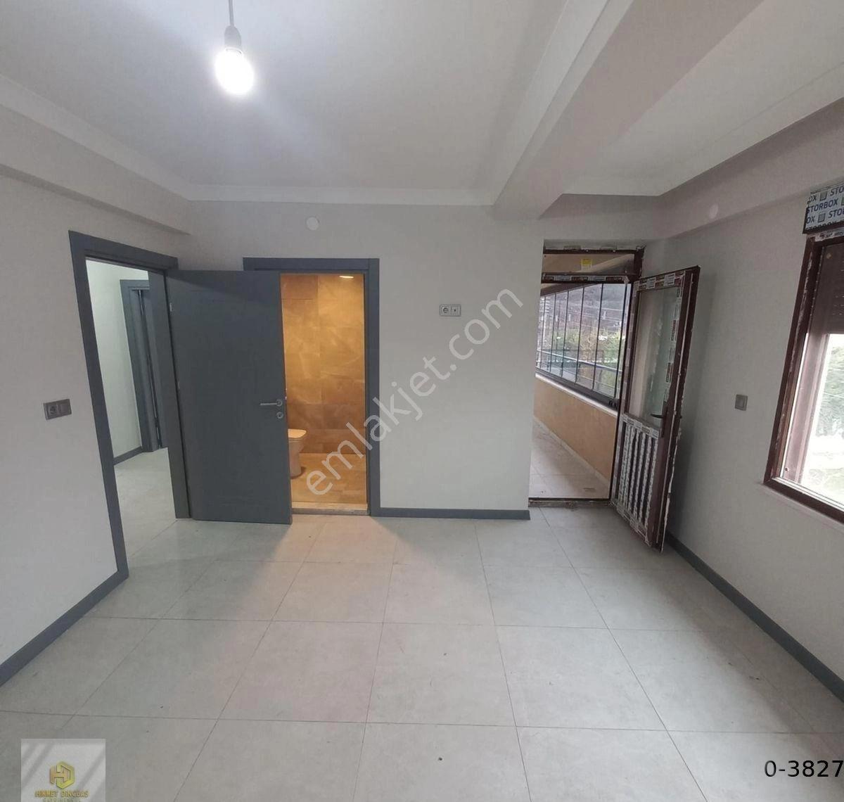 Sazova Mahallesinde Ziraat Caddesi Yakını Satılık Tripleks Villa - Görsel 35