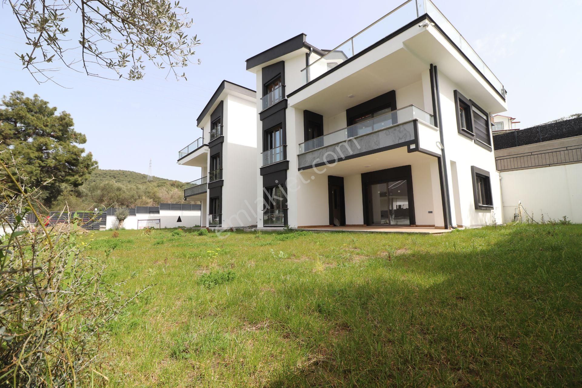 Edremit Altınoluk Satılık Villa İç Huzurun Adresi 650 M² Arsa Üzerinde Büyük Bahçeli 3+1 Villa