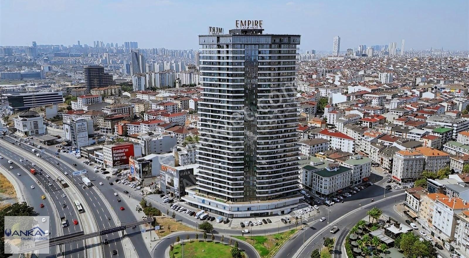 Esenyurt Turgut Özal Kiralık Dükkan & Mağaza Empire İstanbul 2000 M2 Düz Girişli Kiralık Dükkan / Mağaza