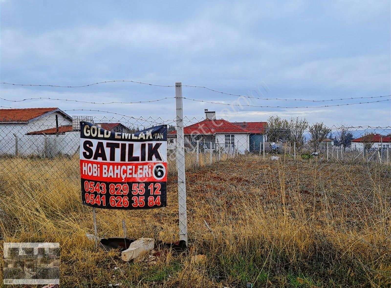 Altındağ Kavaklı Satılık Konut İmarlı Kavaklıda İmarlı 300 Metre Telli Kapılı Cadde Cepheli Bahçelik