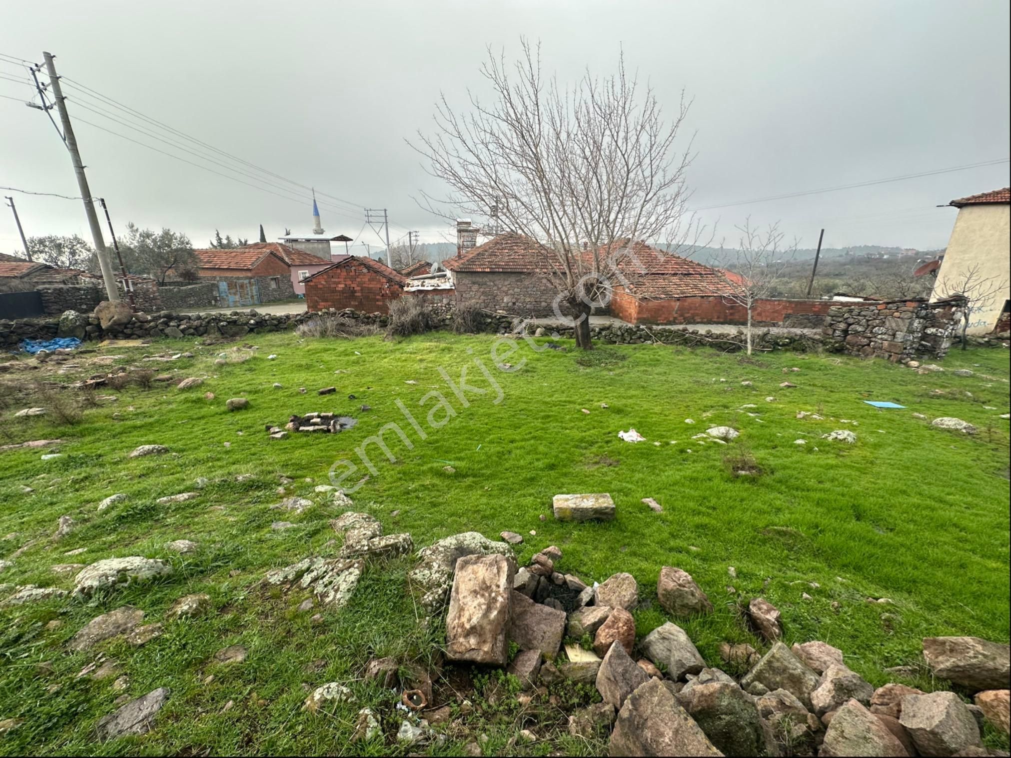 Yunusemre Çamlıca Satılık Konut İmarlı Zeki Emlak'tan Çamlıca'de Satılık 367 M² Arsa