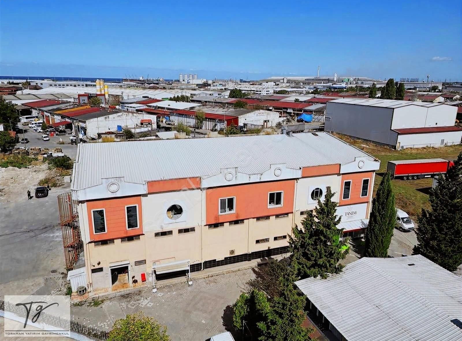 Tekkeköy Şabanoğlu Kiralık Dükkan & Mağaza Toraman Gayrimenkul'den 900m2 Kiralık İşyeri