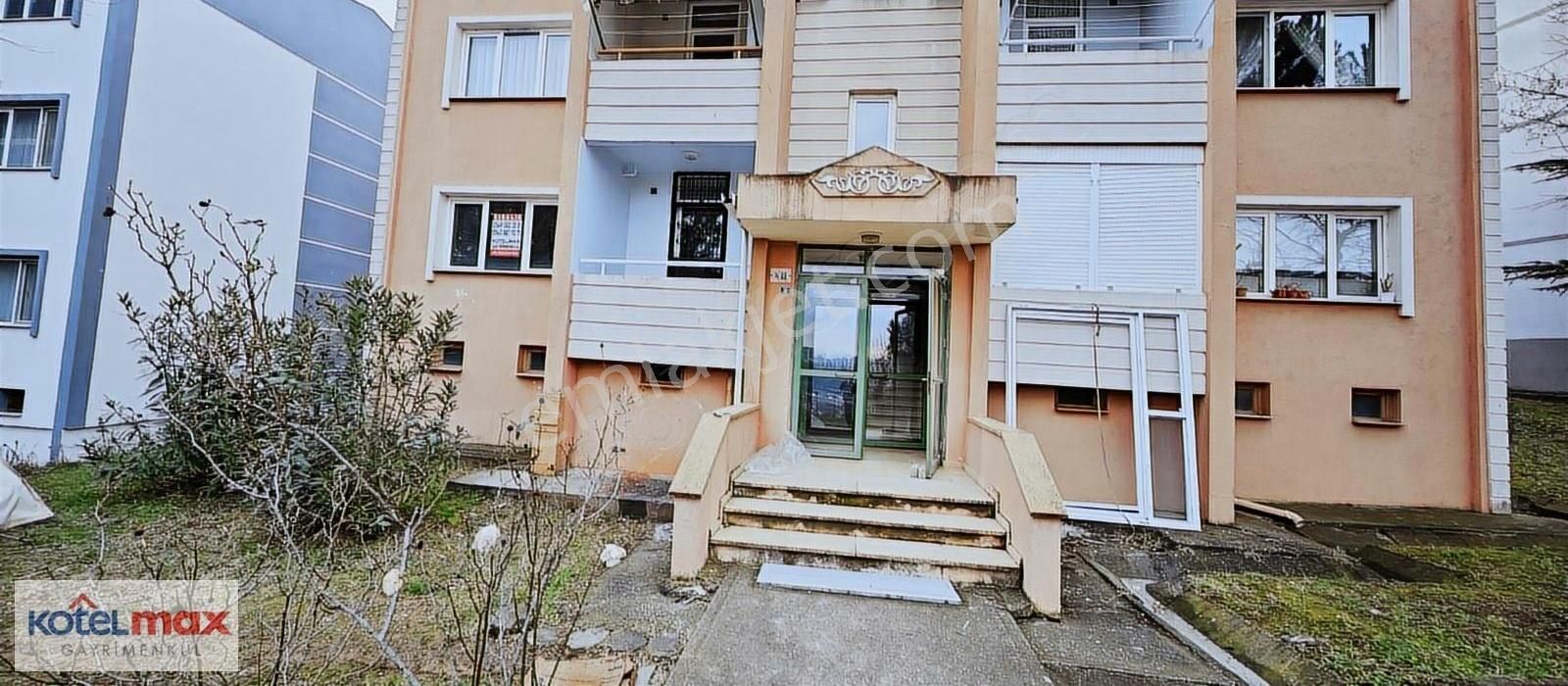 İzmit Malta Kiralık Daire Kotelmaxdan Malta Mahallesinde İci Yapılı Kiralık Daire