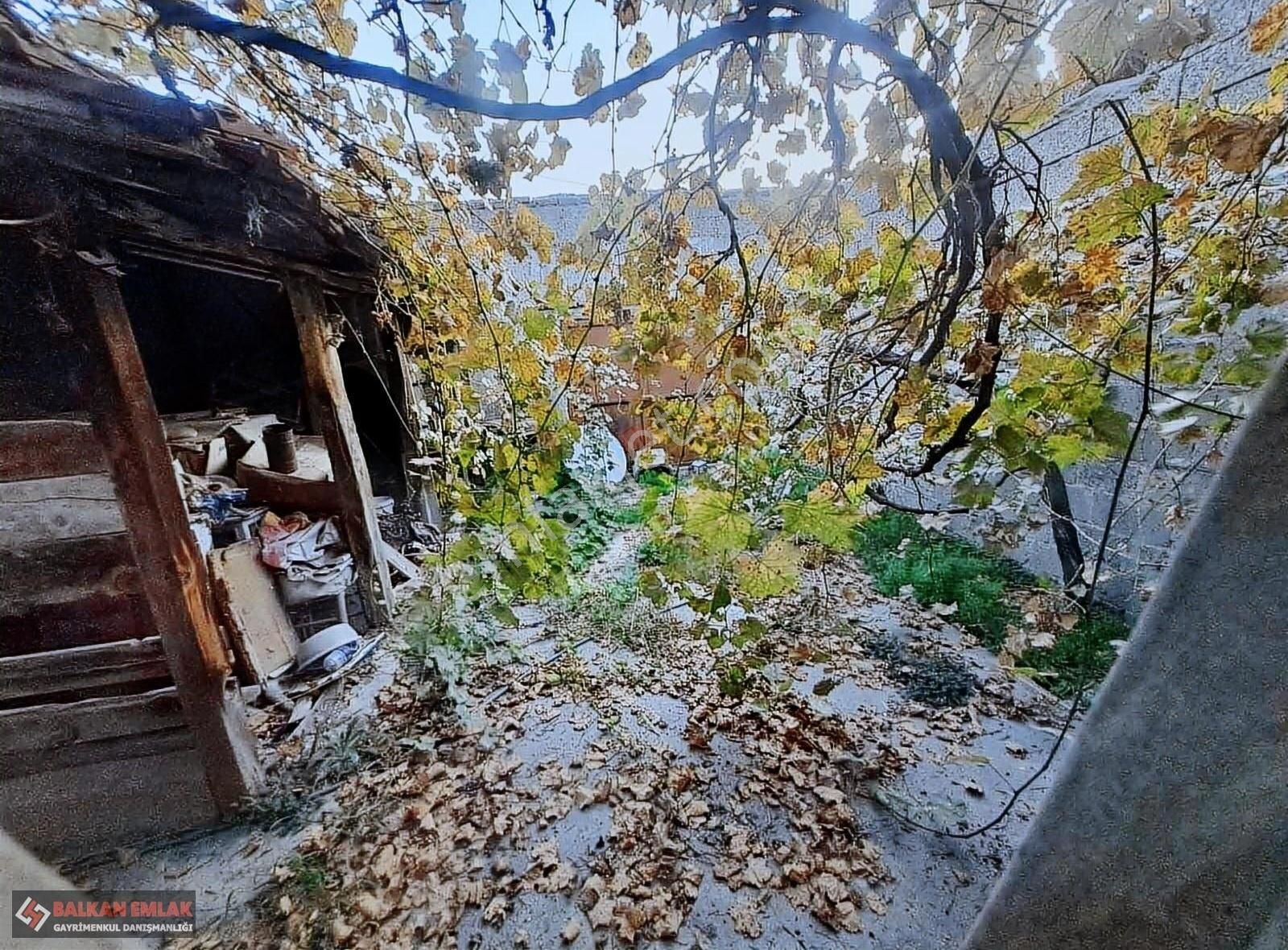 Mustafakemalpaşa Lalaşahin Satılık Konut İmarlı Bursa M.k .paşa Lalaşahin Mah. 4 Kat İmarlı Arsa