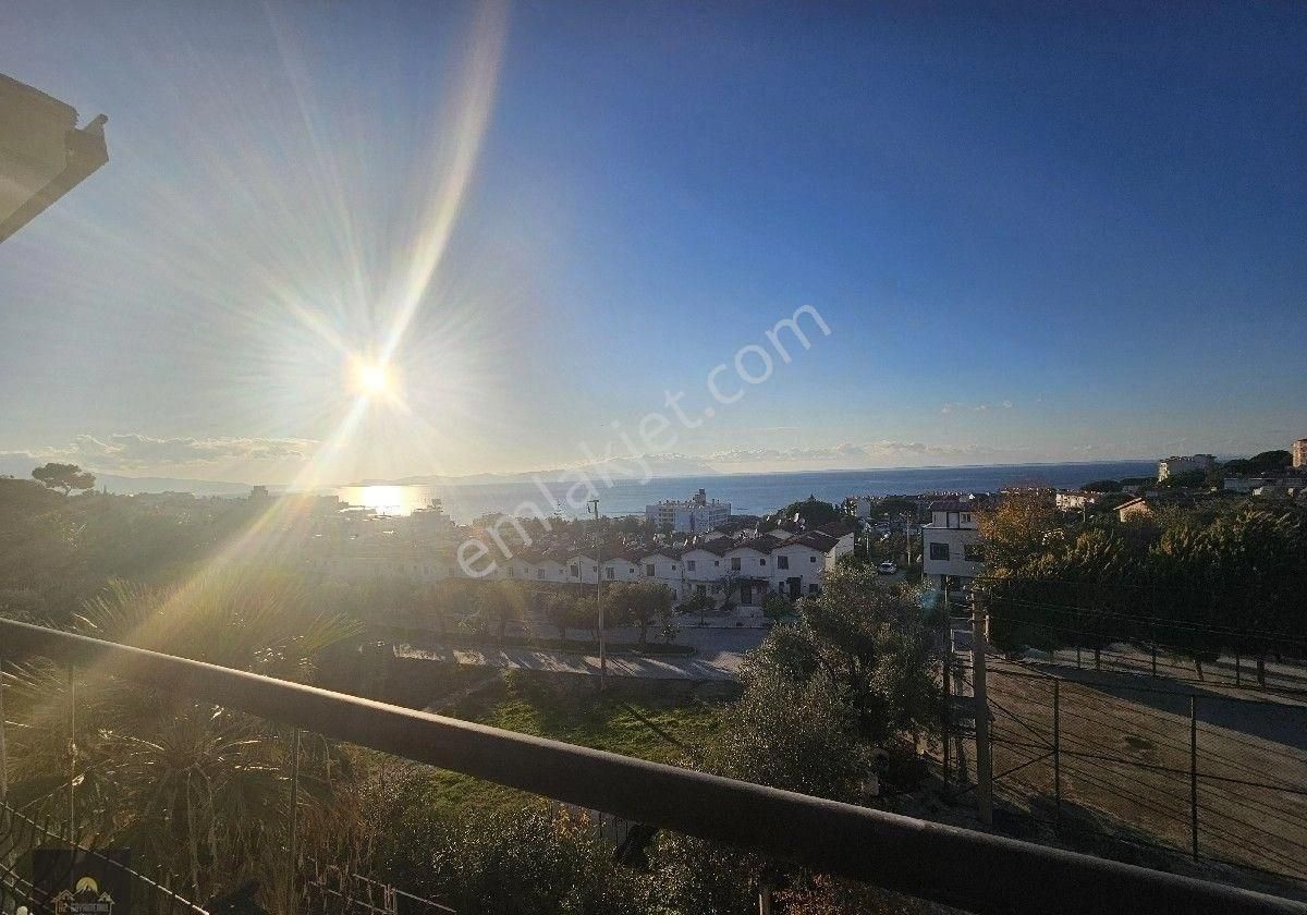 Kuşadası Kadınlar Denizi Kiralık Villa Kuşadası'nda Deniz Manzaralı Doğalgazlı Eşyalı Kiralık 2+1 Villa