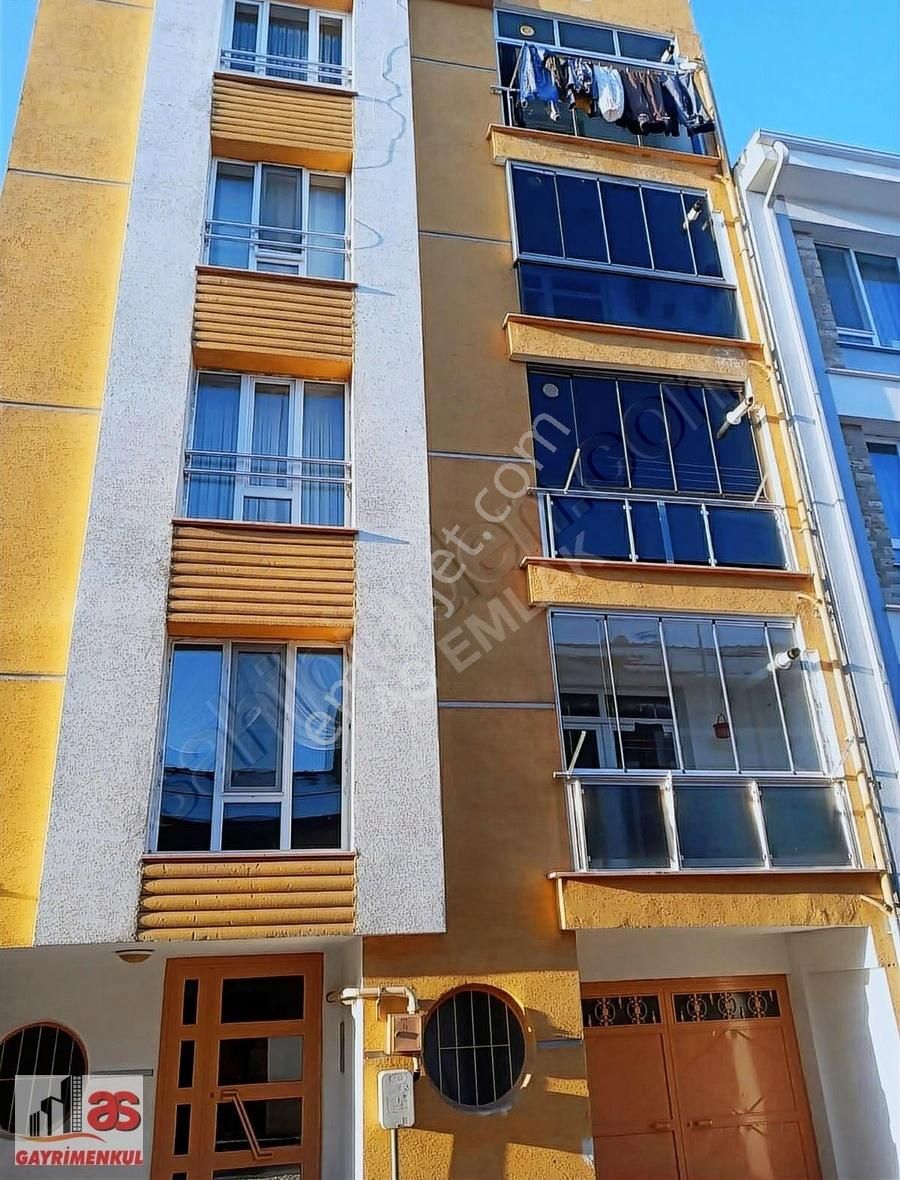 Tepebaşı Batıkent Kiralık Daire As Emlak'tan Batıkent Mh. Özel Ümit Hst. Yanı Kiralık 1+1 Apart