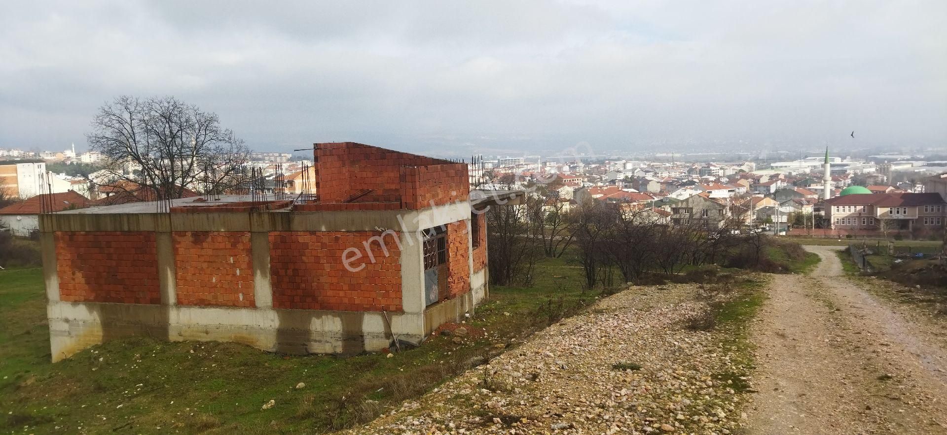 İnegöl Yeniceköy Satılık Daire E.m.a Emlak Gayrimenkul İnegöl Yeniceköyde Arsa Alanı 355 M2 Olan İnşaat Halindeki Ev Satılıktır