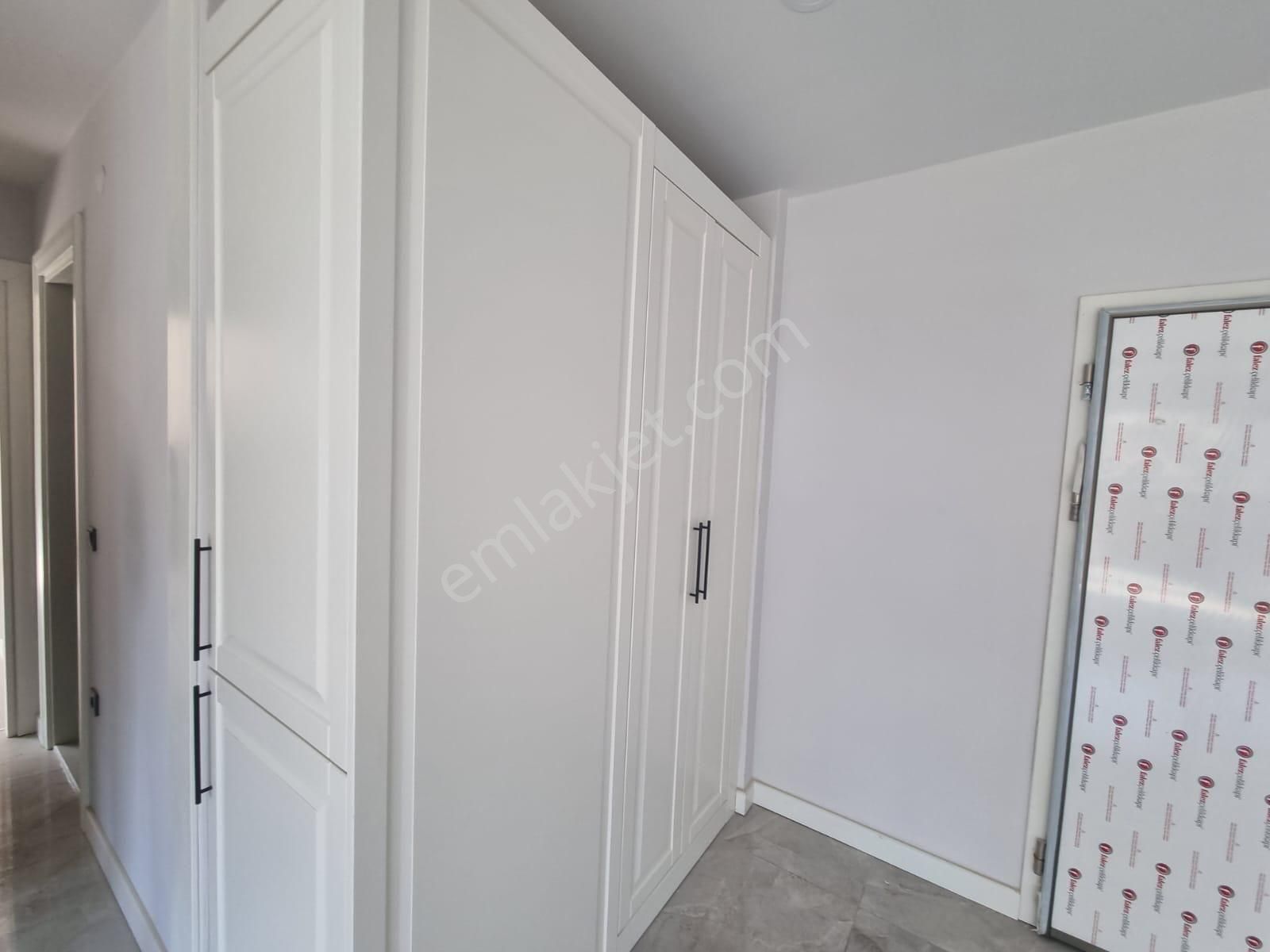 Kuşadası Merkezde Residans Havuzlu Sitede Arakat Geniş 2+1 110m2 Doğalgazlı Lux Daire - Görsel 17