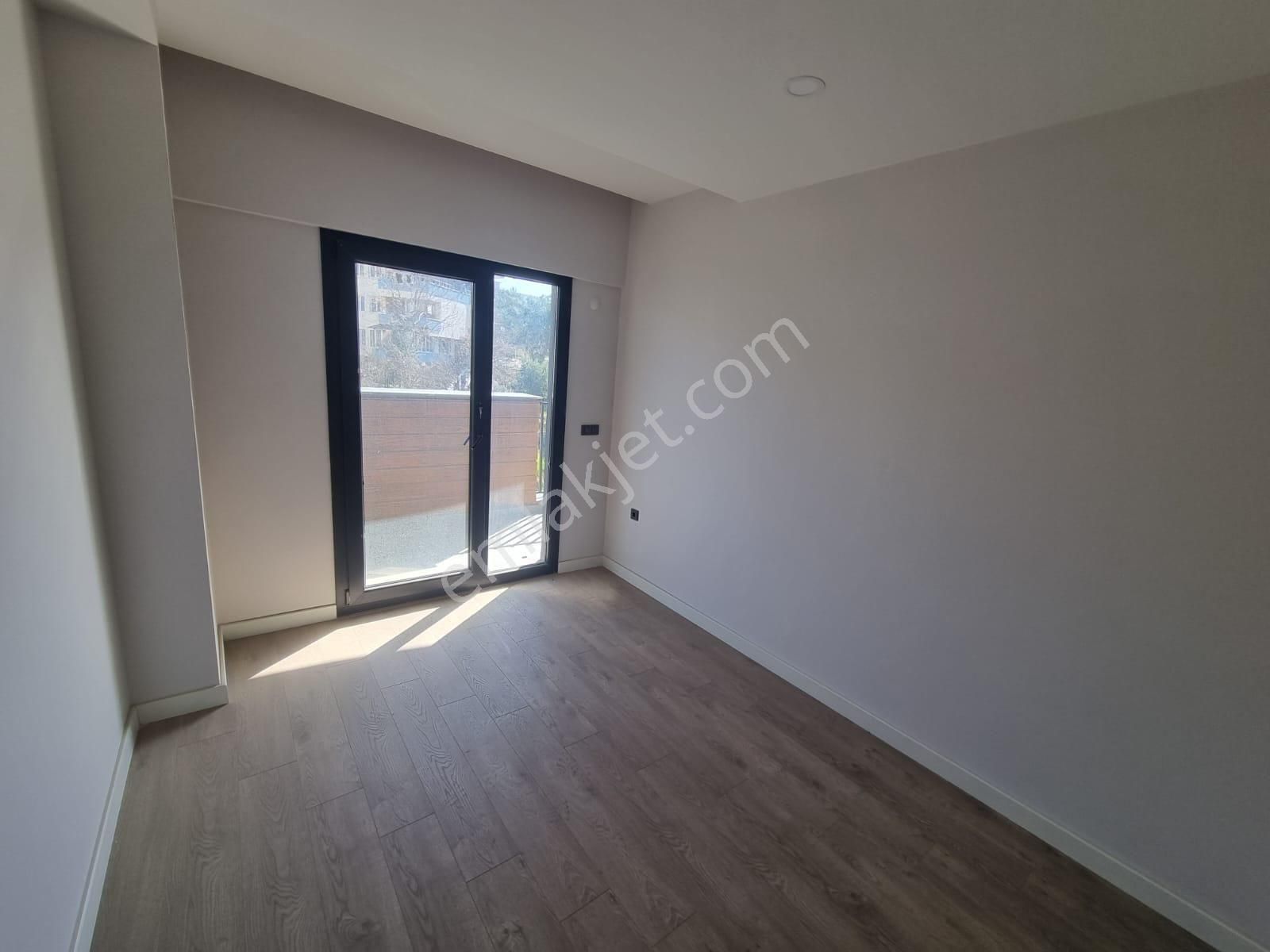 Kuşadası Merkezde Residans Havuzlu Sitede Arakat Geniş 2+1 110m2 Doğalgazlı Lux Daire - Görsel 16