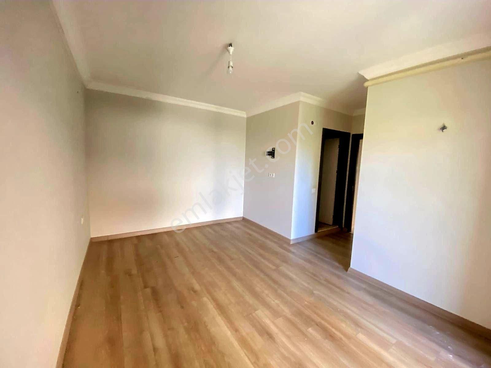 Kuşadası Merkezde Residans Havuzlu Sitede Arakat Geniş 2+1 110m2 Doğalgazlı Lux Daire - Görsel 12