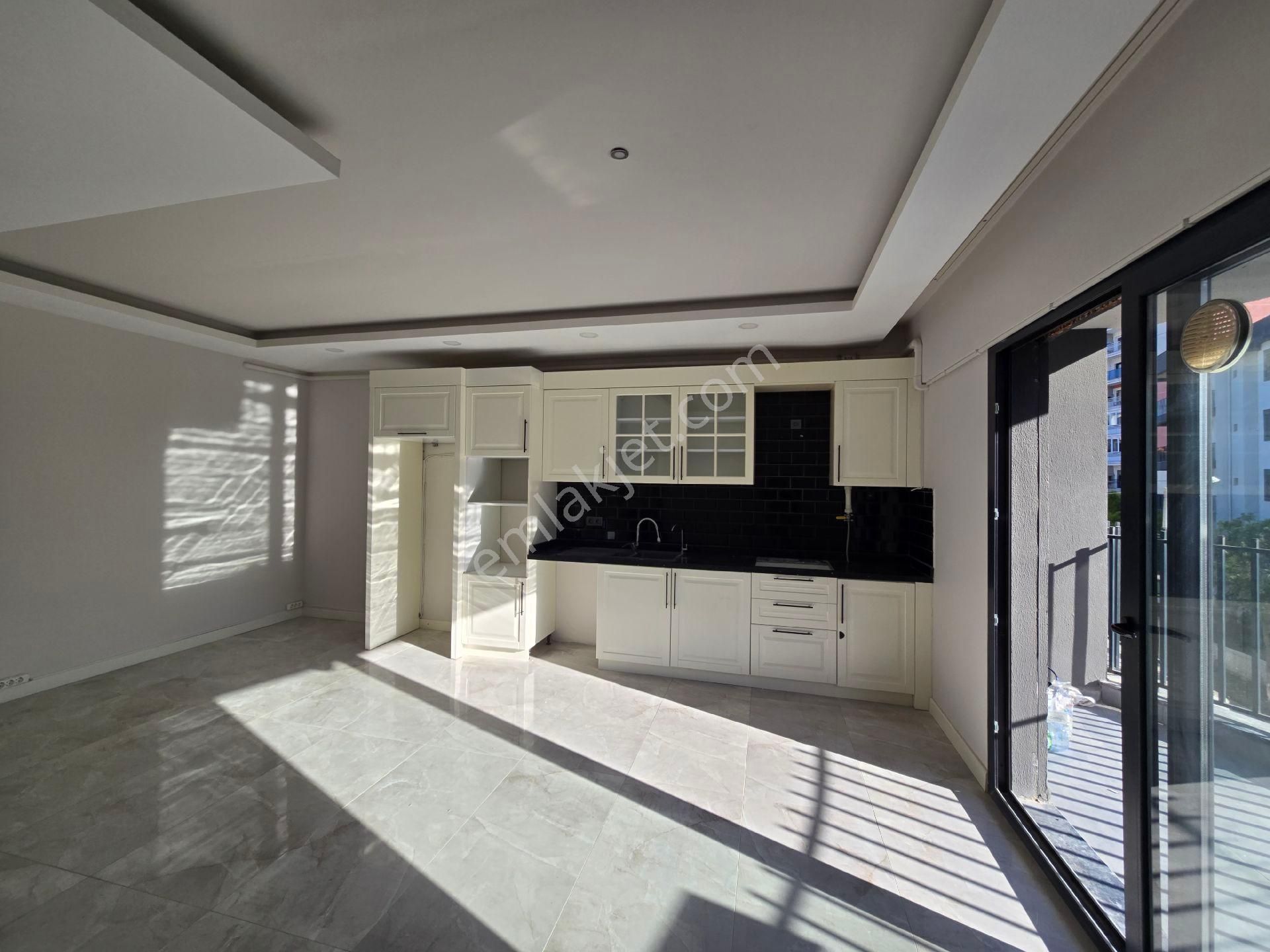 Kuşadası Merkezde Residans Havuzlu Sitede Arakat Geniş 2+1 110m2 Doğalgazlı Lux Daire - Görsel 27