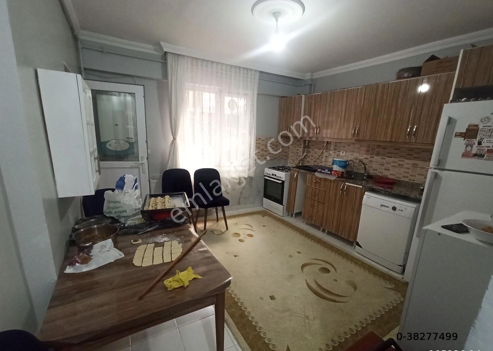 Bağcılar Fevzi Çakmak Satılık Daire Hicret Emlaktan Fevzi Çakmak Mah. 2+1 143 M2 Satılık Daire Acil