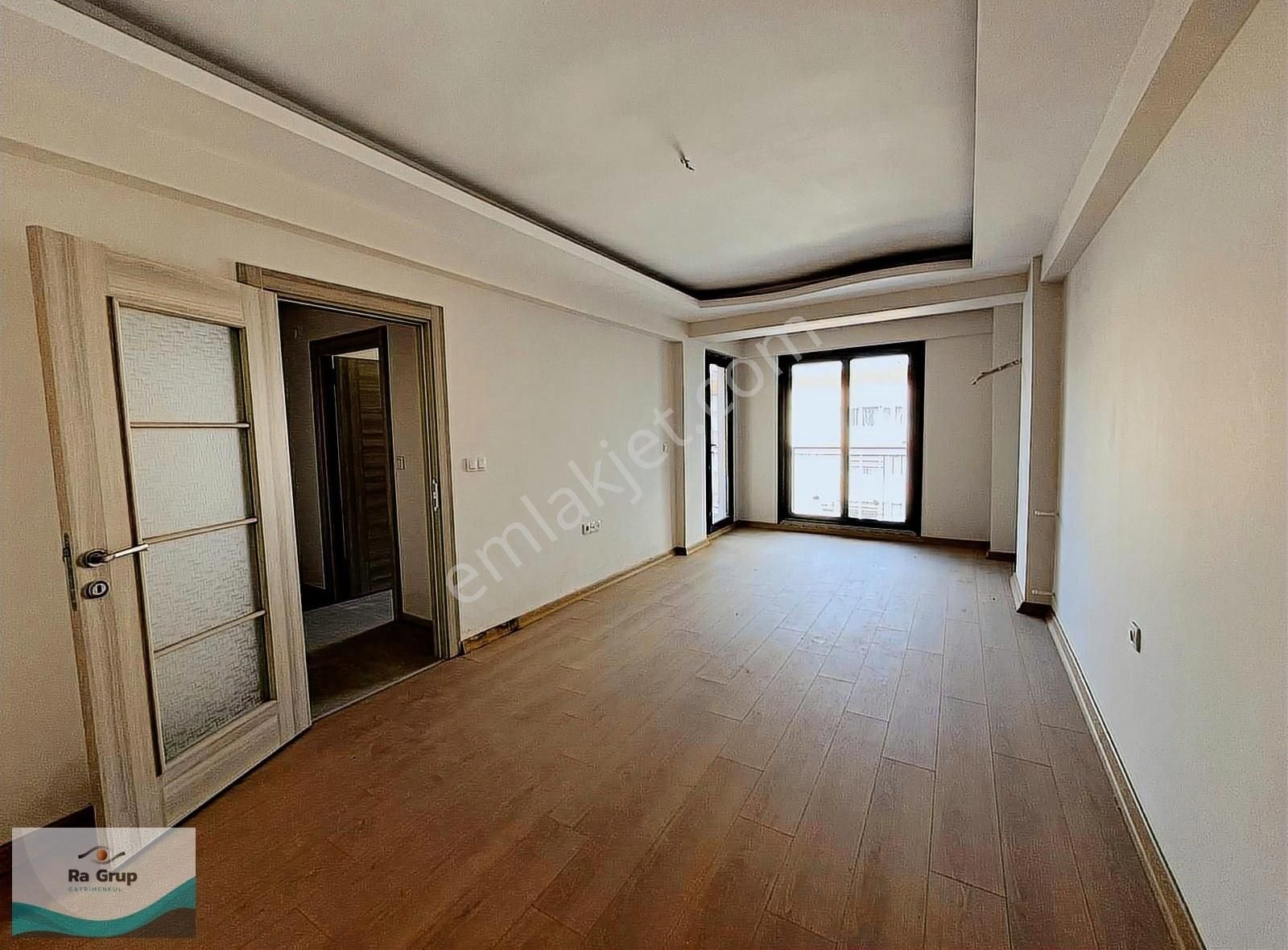 Karşıyaka Şemikler Satılık Daire Şemikler'de Kapalı Mutfak 78 M2 2+1 Sıfır Daire H-31