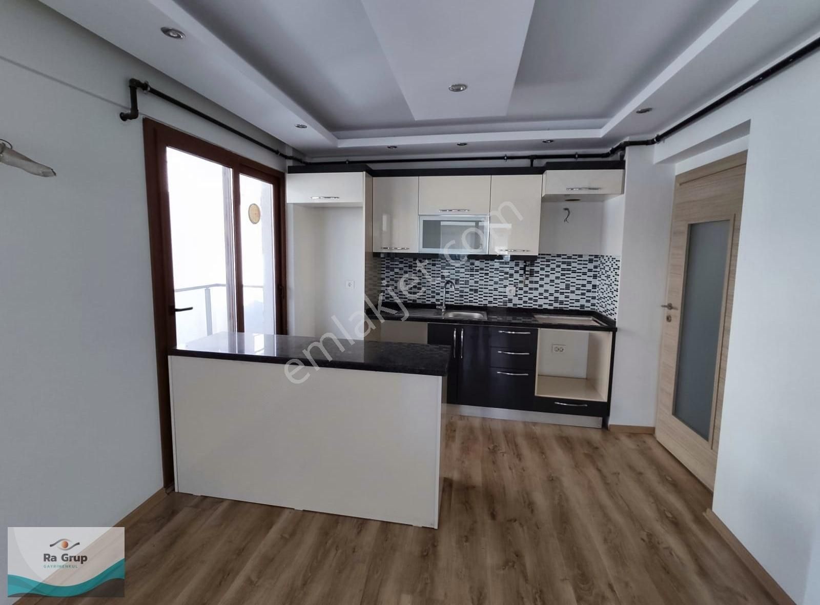 Karşıyaka Yalı Satılık Daire Şemikler Meydana Yakın 2+1 Satılık Daire H-32