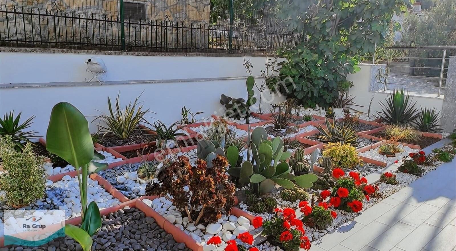 Yeni Foça'da Muhteşem Konumda 6+2 Lüx Ferah Keyifli Villa - Görsel 21