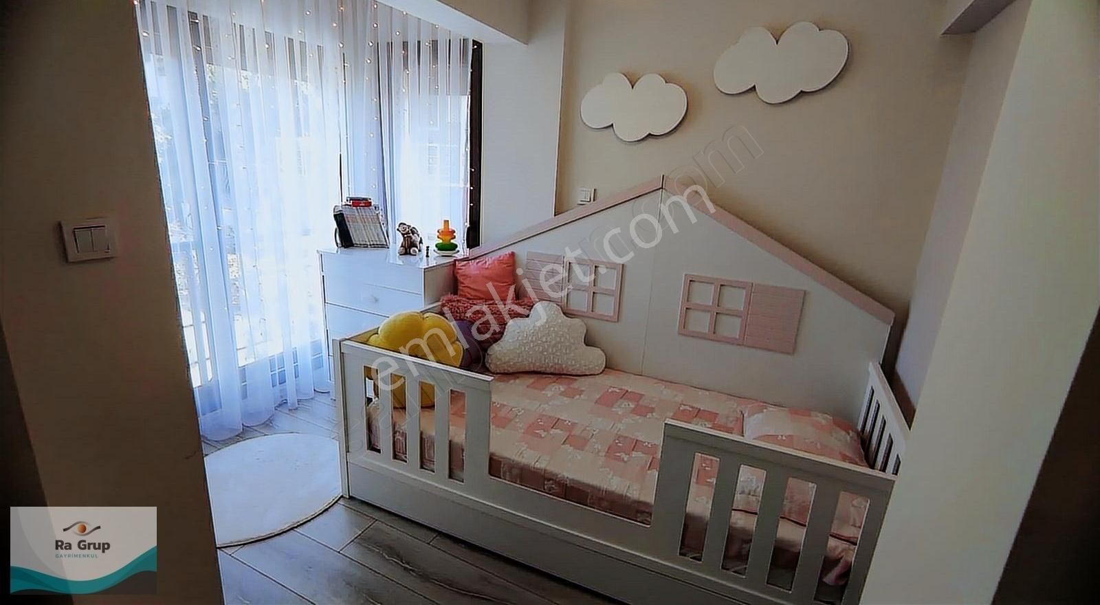 Yeni Foça'da Muhteşem Konumda 6+2 Lüx Ferah Keyifli Villa - Görsel 13