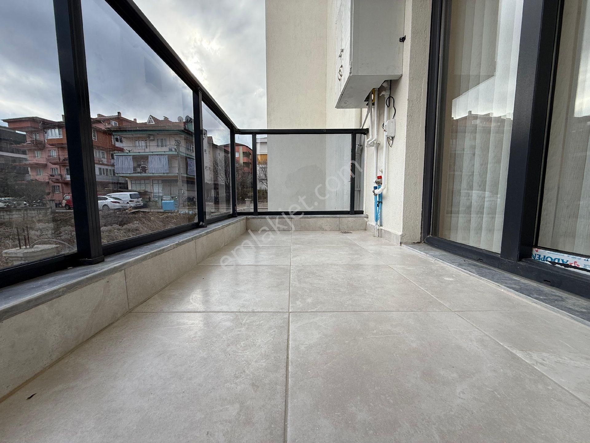 Asmalıevlerde Satılık 1+1 Balkonlu Apart - Görsel 28