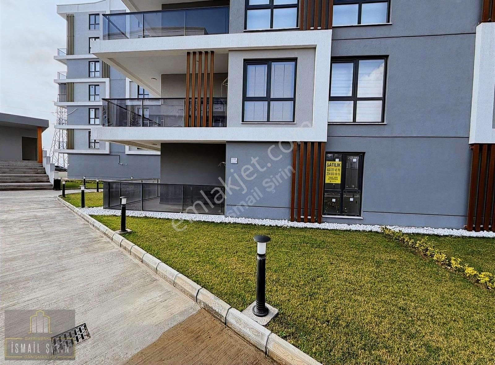 Gemlik Hisar Satılık Daire İsmail Şirinden Hisarlife'da Havuzlu Sosyal Alanlı 1+1 Daire