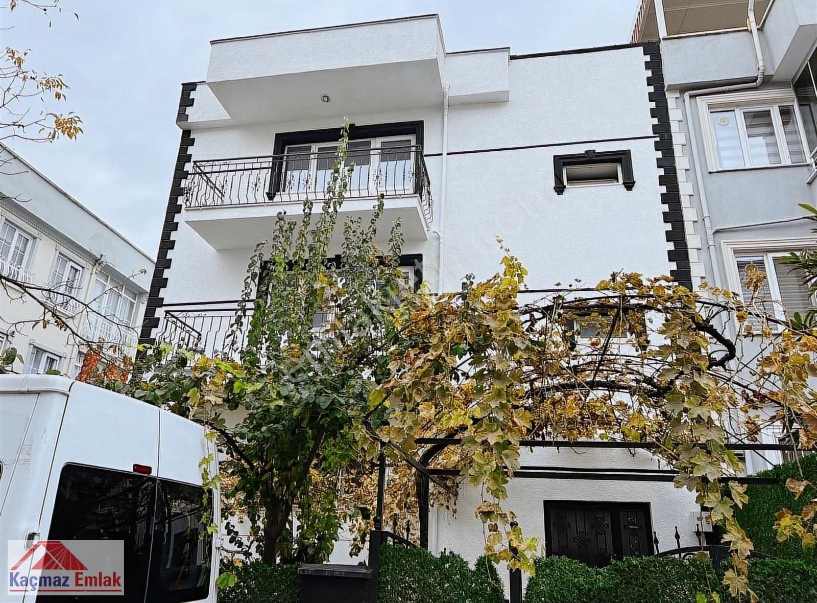 Gürsu İstiklal Satılık Daire Satılık Gürsu İstiklal 140m2 3+1 300m2 Arsa Üzerine Kurulu Bina