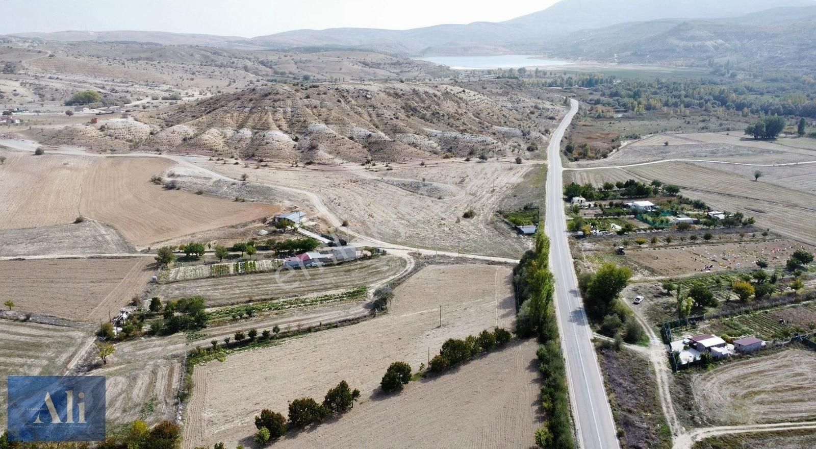 Selçuklu Küçükmuhsine Satılık Tarla Ali Kasaplargil'den Cadde Üstünde Aradığınız Kaçırılmayacak Arsa