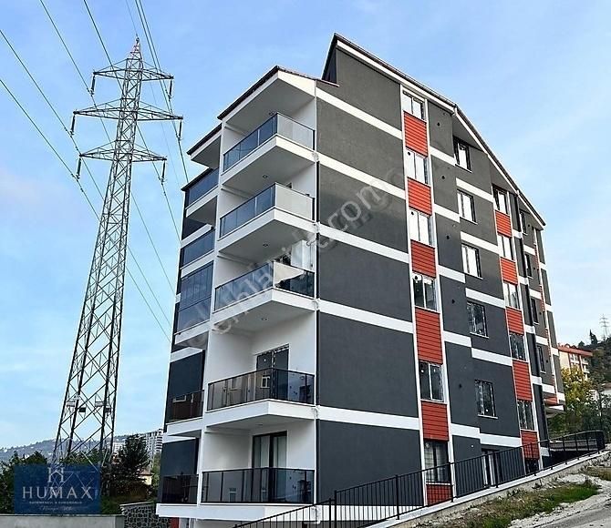 Giresun Merkez Teyyaredüzü Kiralık Daire Teyyaredüzü Mah.de Manzaralı-doğalgazlı 1+1 Kiralık Daire