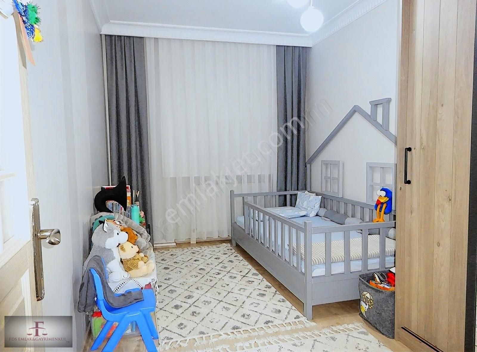 B.evler Yenibosna Çobançeşme Mah Satılık Otoparklı 3+1 Daire - Görsel 5