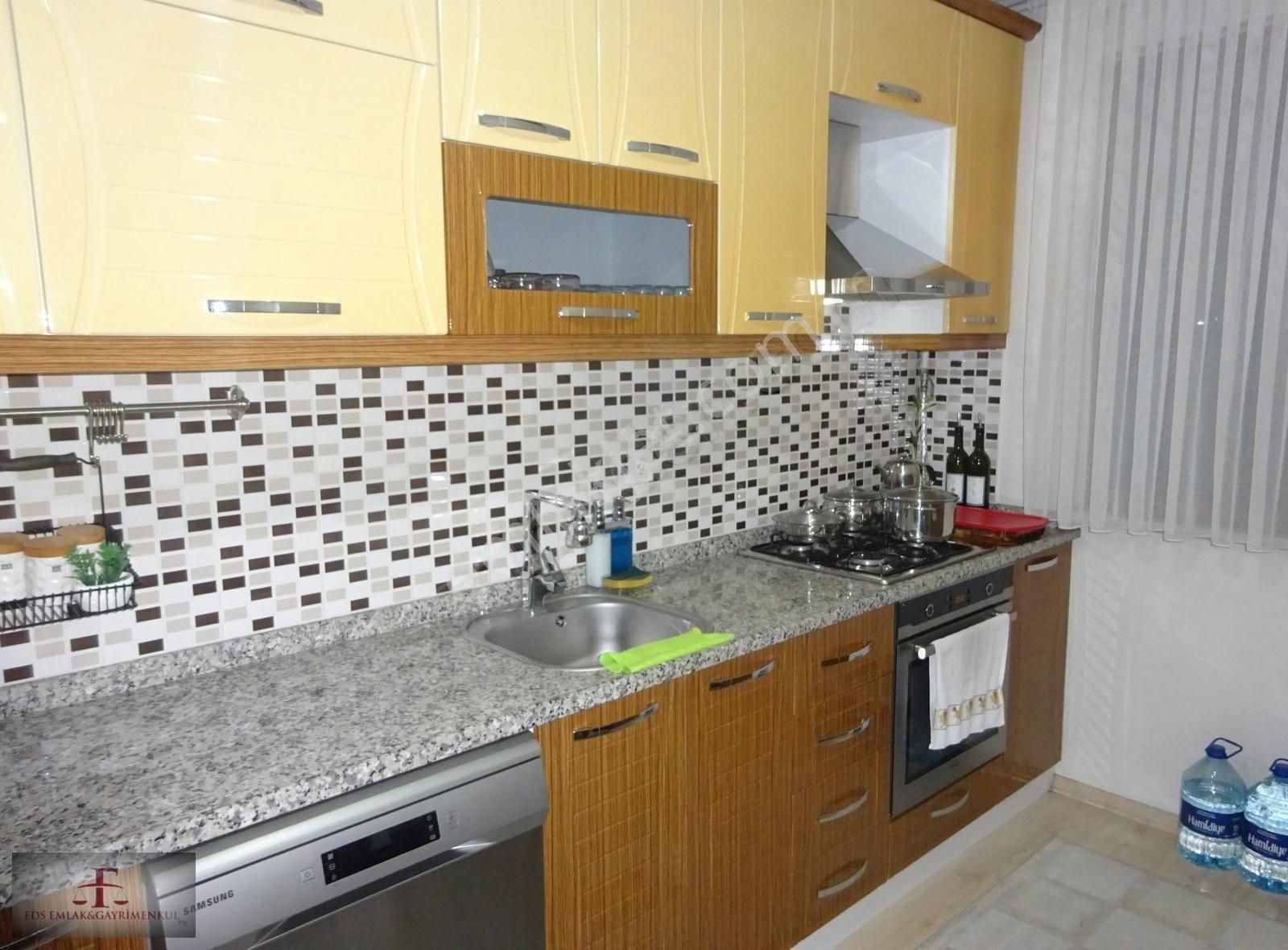 B.evler Yenibosna Çobançeşme Mah Satılık Otoparklı 3+1 Daire - Görsel 9