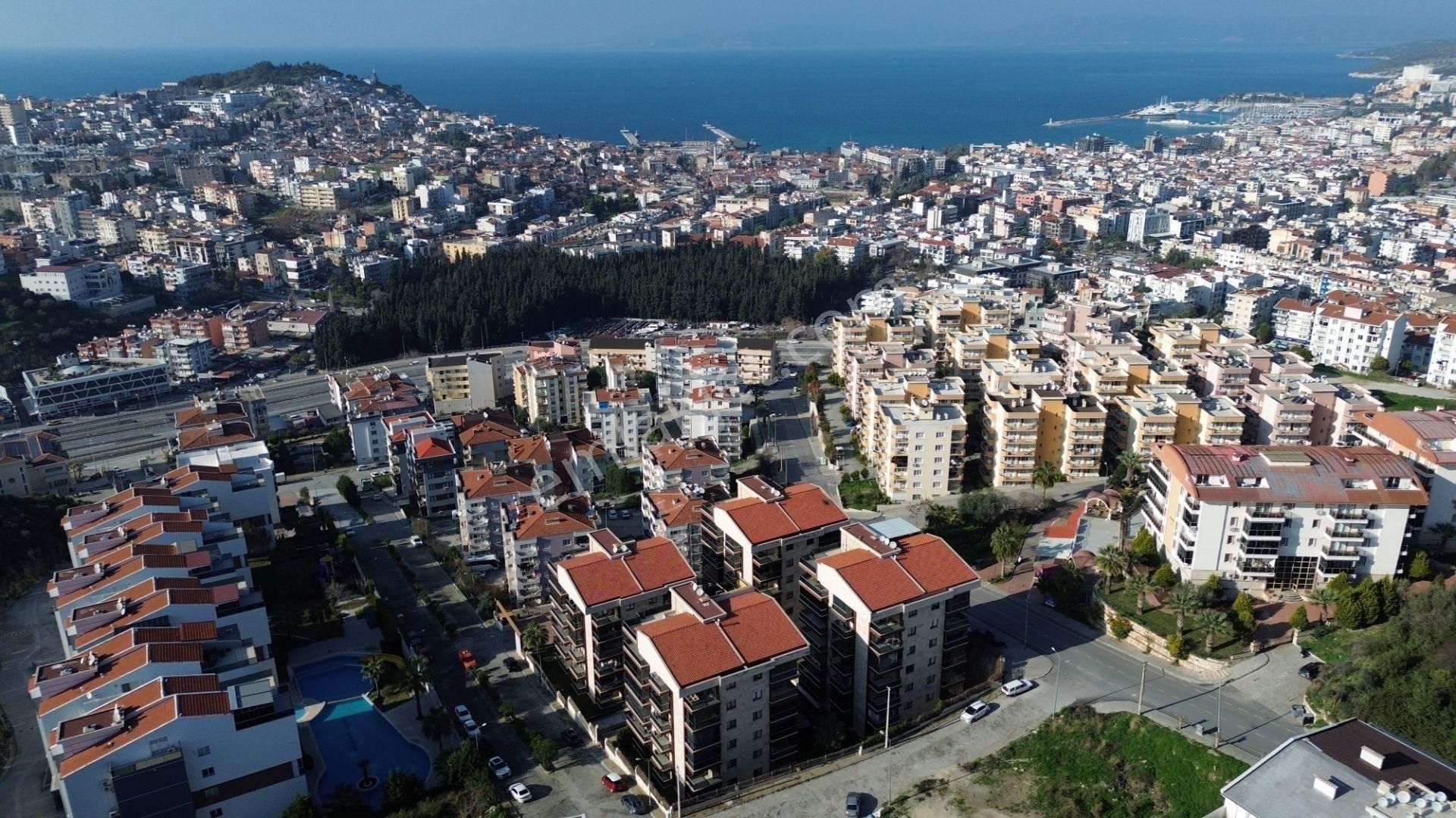 Kuşadası Ticaret Odası Mevki Deniz Manzaralı Geniş Satılık Dubleks Daire