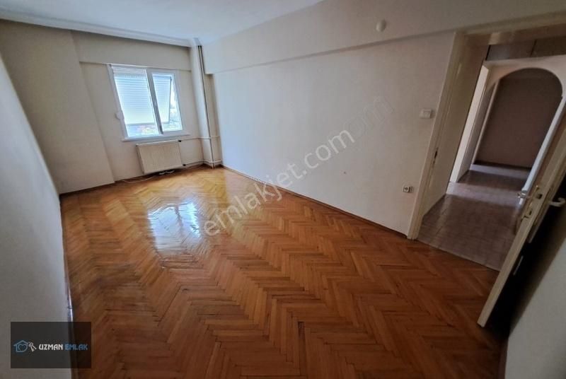 Maltepe Küçükyalı Marmaraya Yakın Kiralık Daire Maltepe Küçükyalıda Kiralık Site İçinde 3+1 Arakat Asansörlü