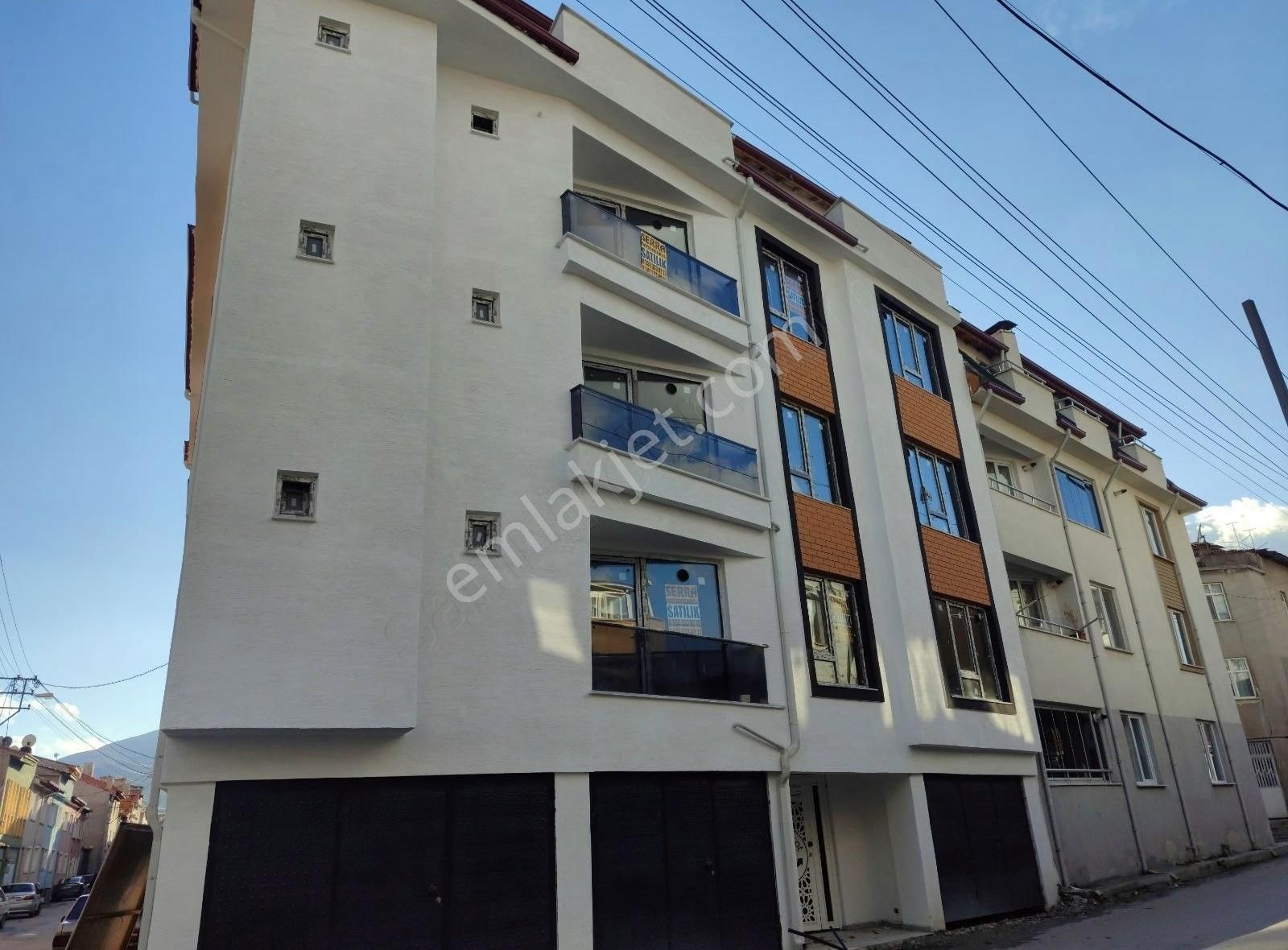 Asel'den Balkonlu 1+1 Geniş(65 M2) Arakat Asansör+garaj - Görsel 19