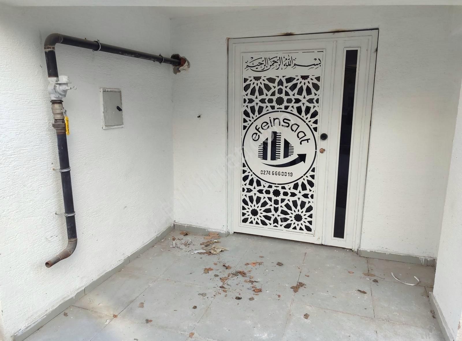 Asel'den Balkonlu 1+1 Geniş(65 M2) Arakat Asansör+garaj - Görsel 23