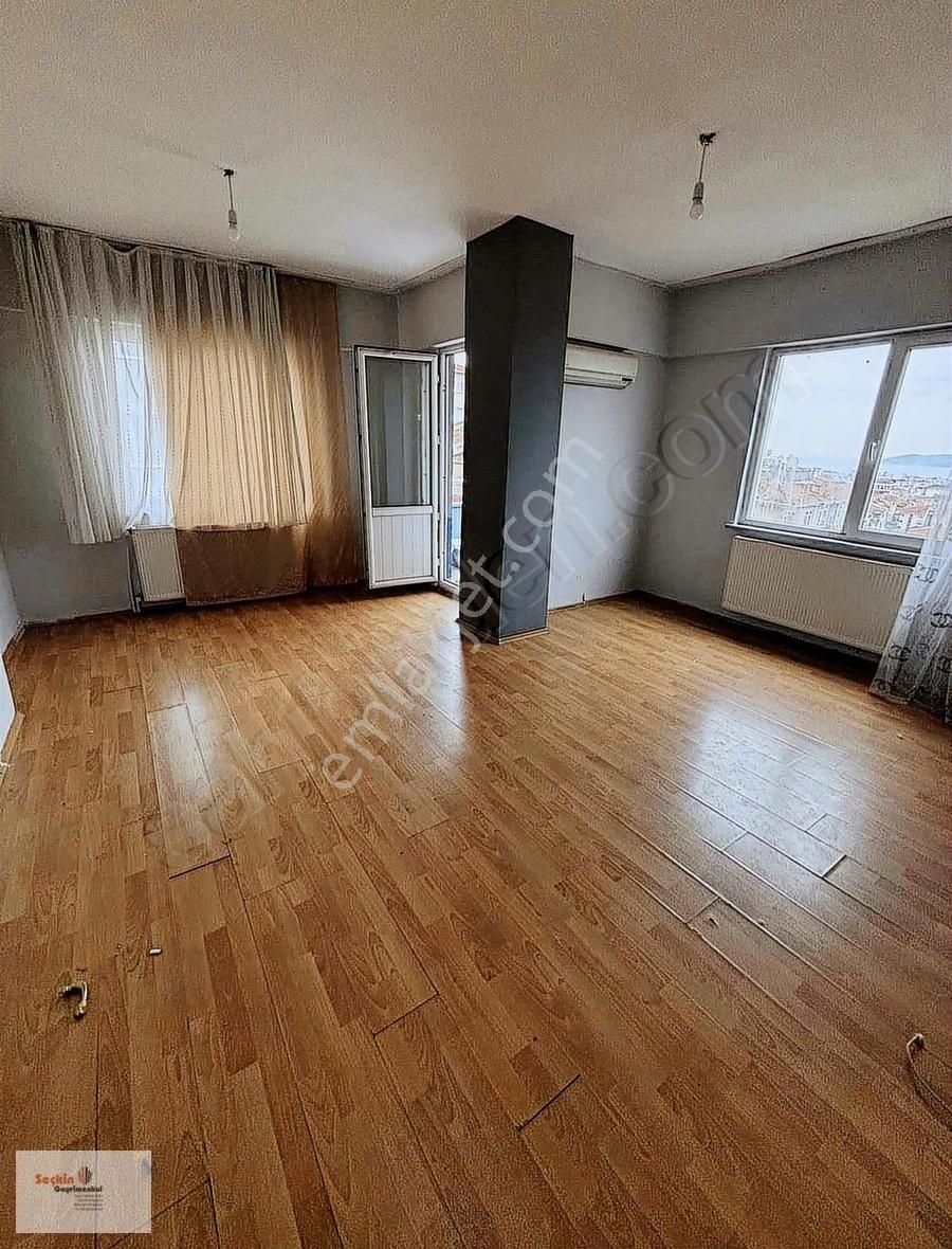 Maltepe Zümrütevler Kiralık Daire Maltepe Zümrütevler Palmiye Sitesi 3+1 Kiralık Daire