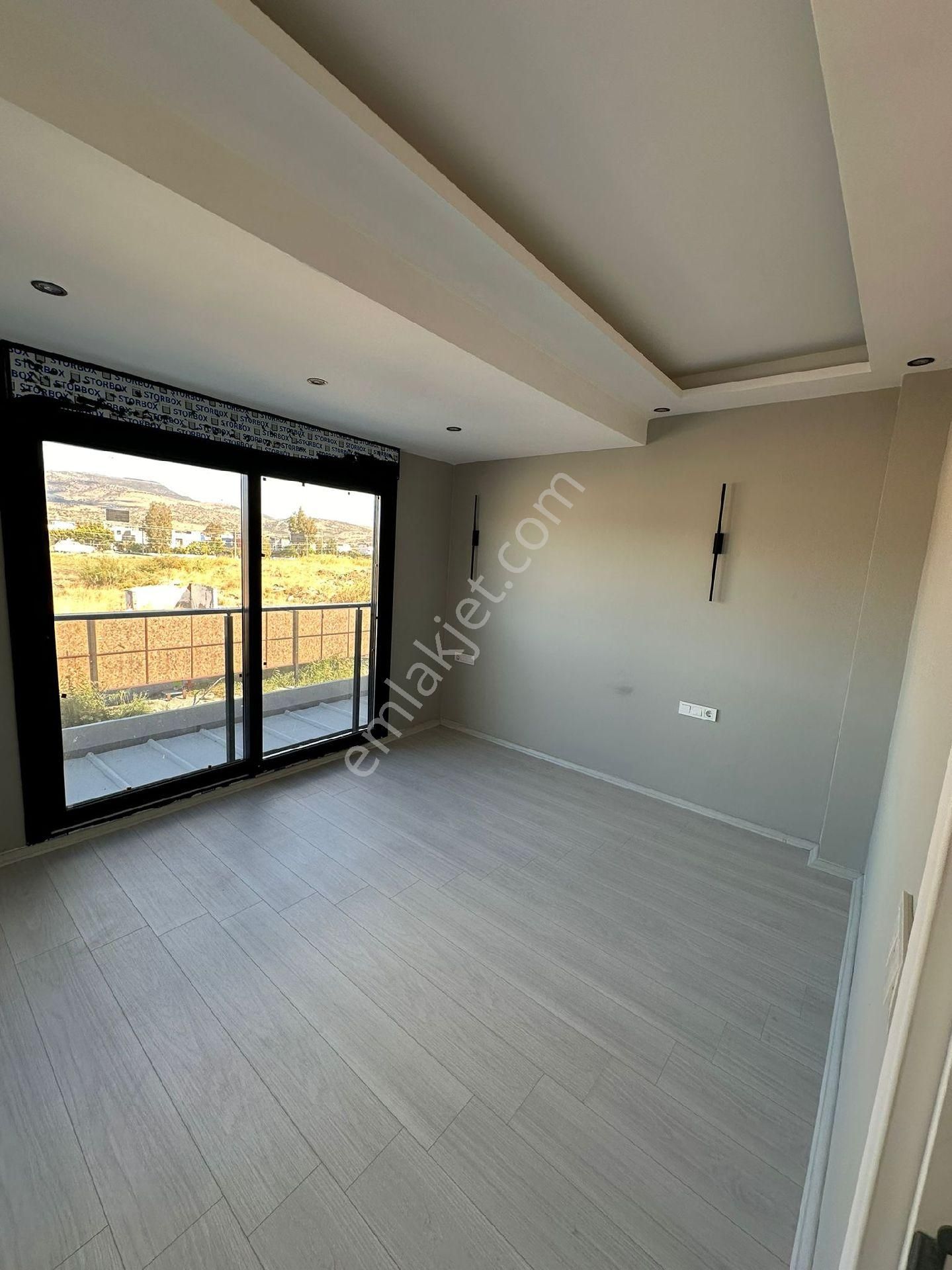 Dikili Ümmetoğlu'ndan 4+1 Ultra Lüks 2 Adet İkiz Nizam Ferah Bahçeli Villa - Görsel 18