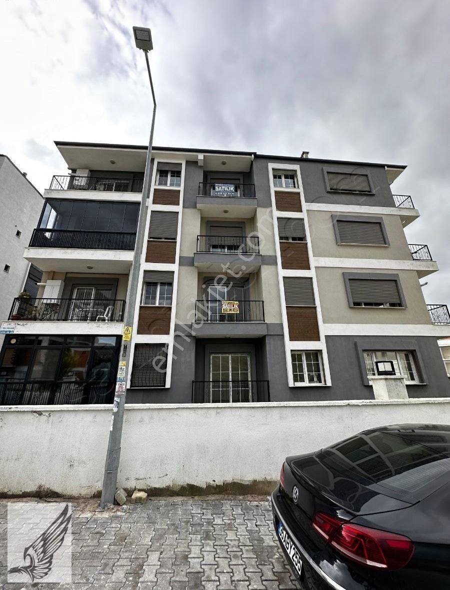 Seferihisar Çolak İbrahim Bey Satılık Daire Çolak İbrahim'de Çift Balkon,yerden Isıtma,ayrı Mutfak 2+1