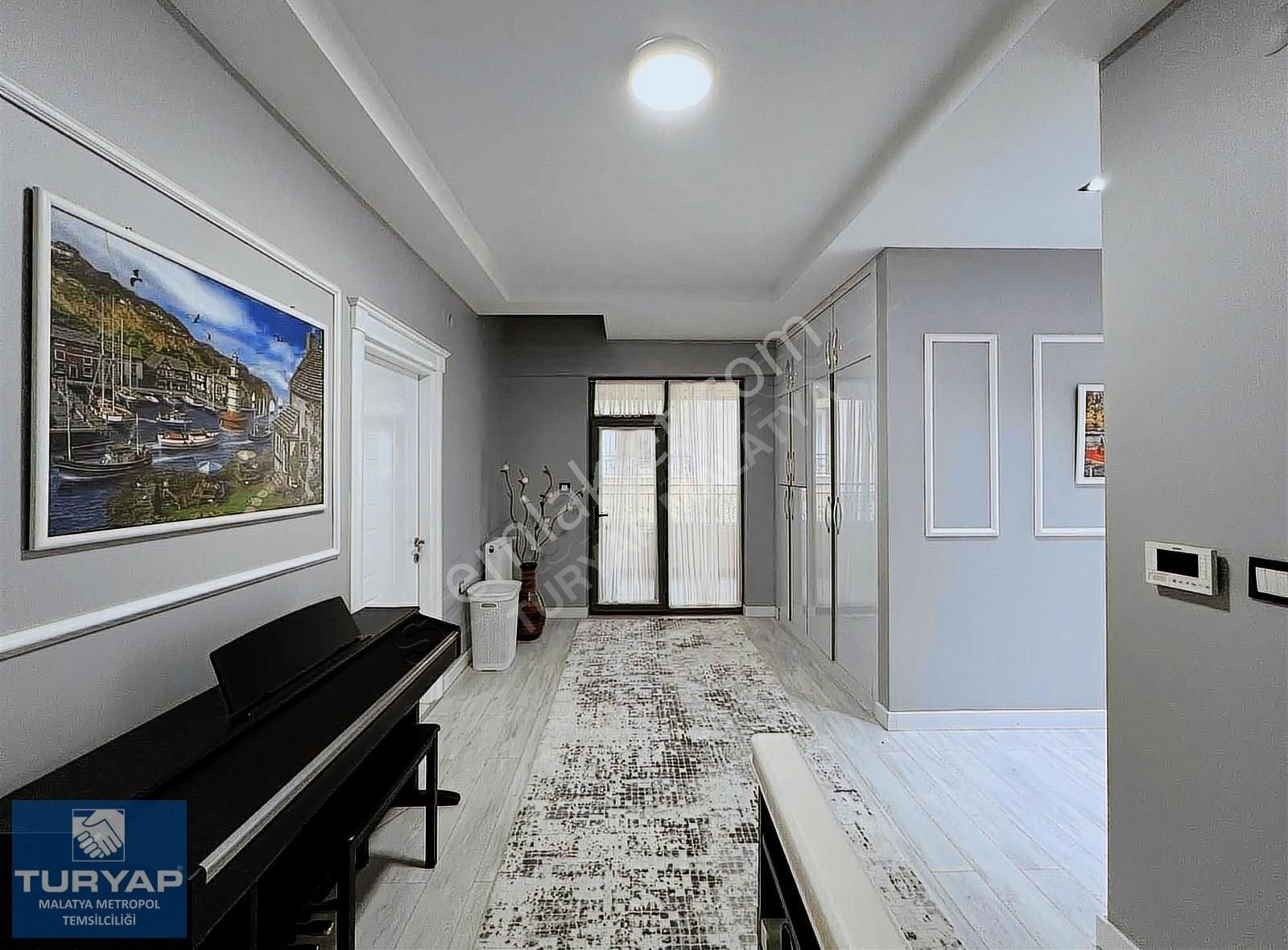 Yeşilyurt Özalper Satılık Villa Turyap Metropol'den Özalperde 6+2 Lüks Villa