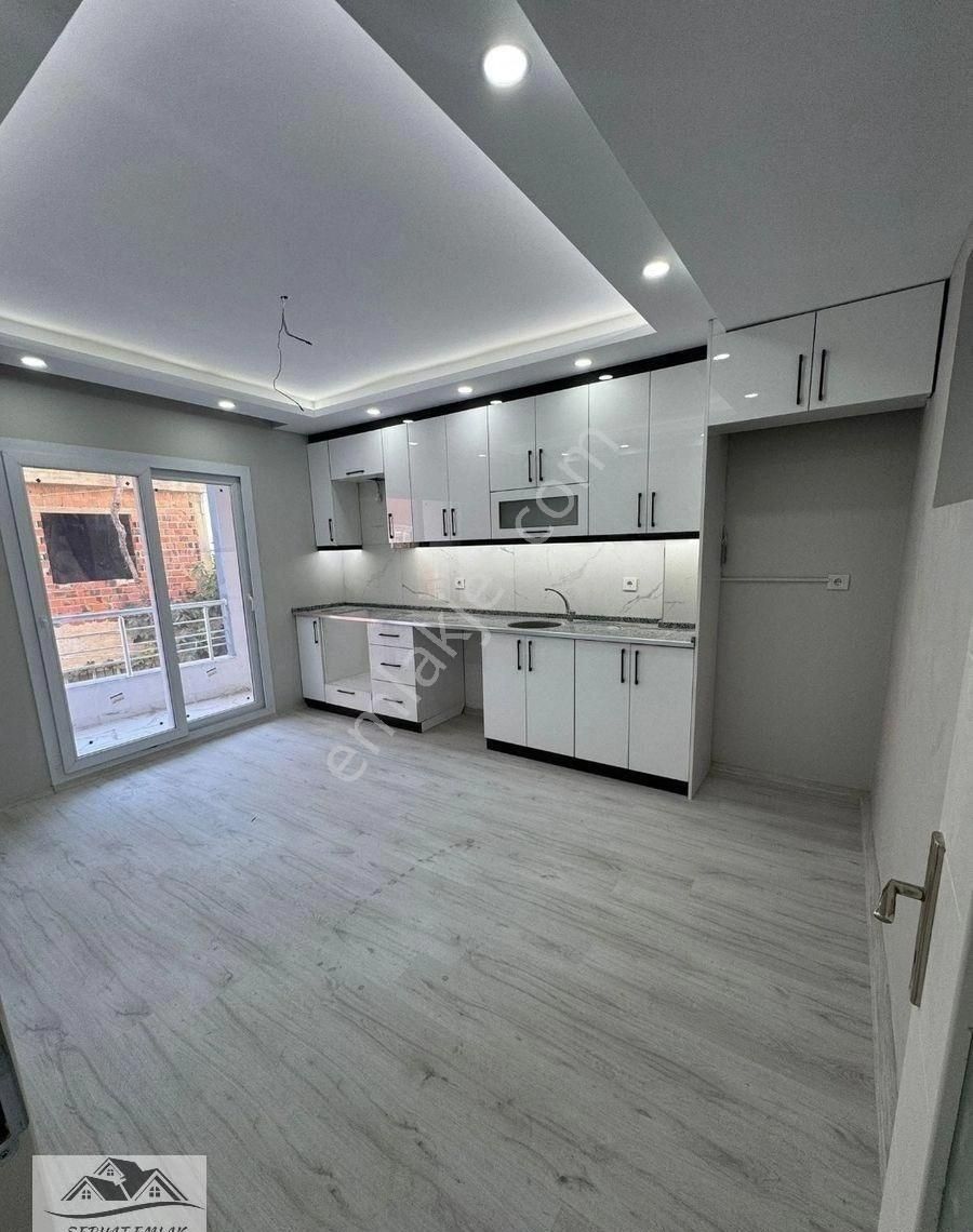 Turgutlu Selvilitepe Satılık Daire Turgutlu Satılık Selvilitepe Mah 140m2 3+1 Oda 2. Ara Kat Asansörlü Otoparklı Balkonlu Sıfır Daire