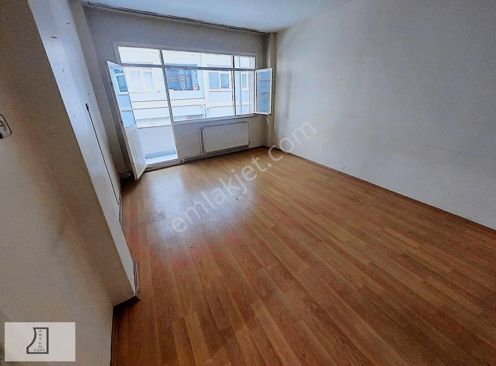 Kağıthane Sultan Selim Kiralık Daire Otobüs Minibüs Durakkarına 1 Dakika Mesafede 2+1 Kiralık Arakat