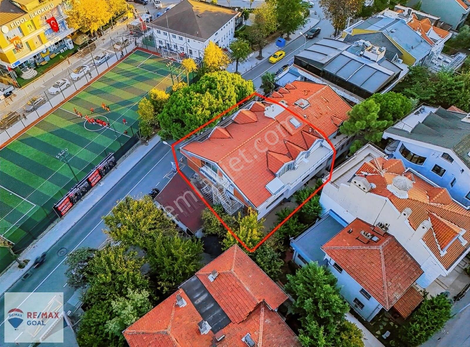 Kadıköy Koşuyolu Satılık Plaza Koşuyolu Muhittin Üstündağ Cd Satılık Asansörl Otoparklı İskanlı