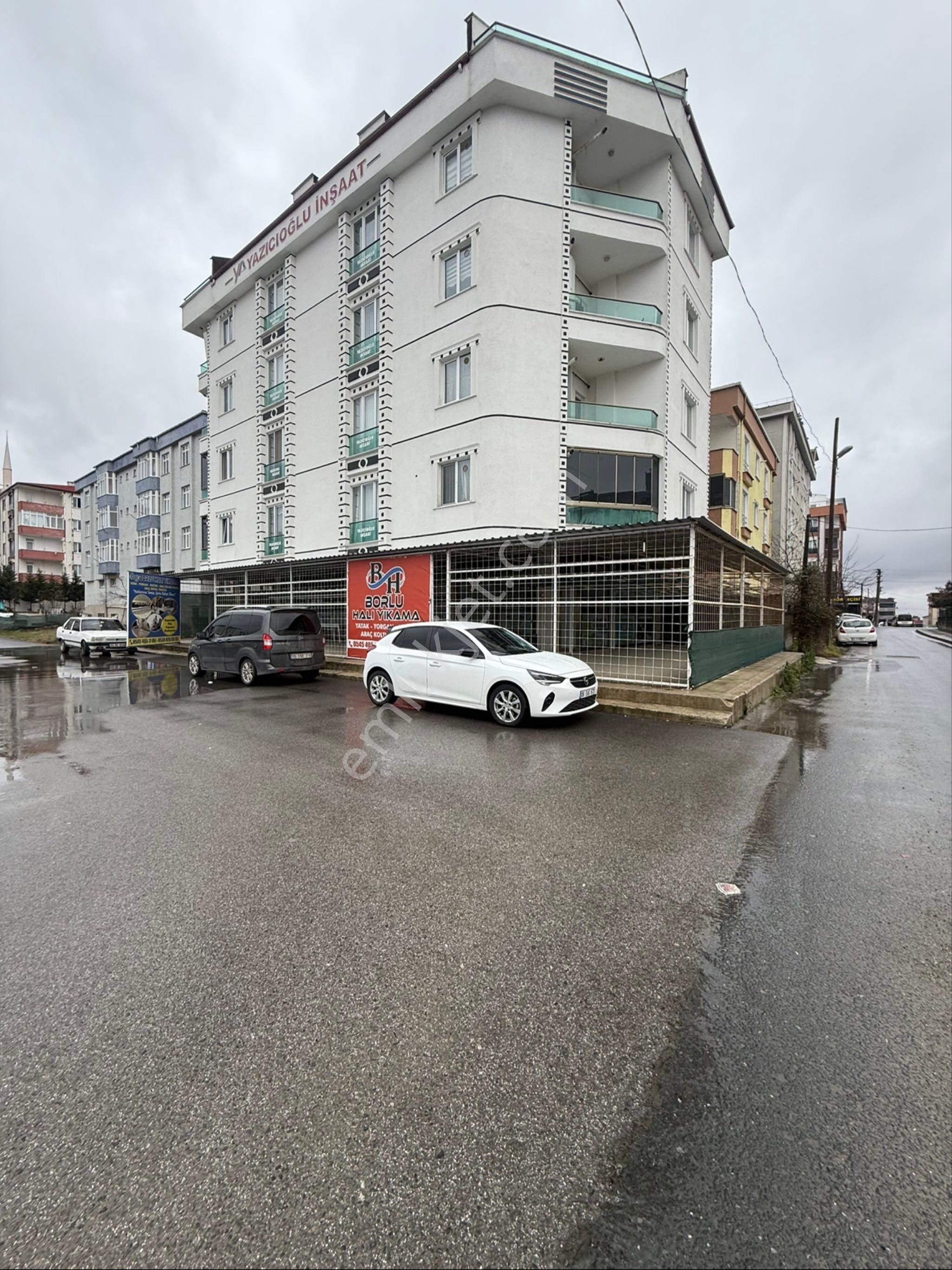 Çerkezköy Bağlık Kiralık Dükkan & Mağaza Çerkezköy Narin Caddesinde Okullar Ve Siteler Bölgesinde Kiralık Depolu İş Yeri