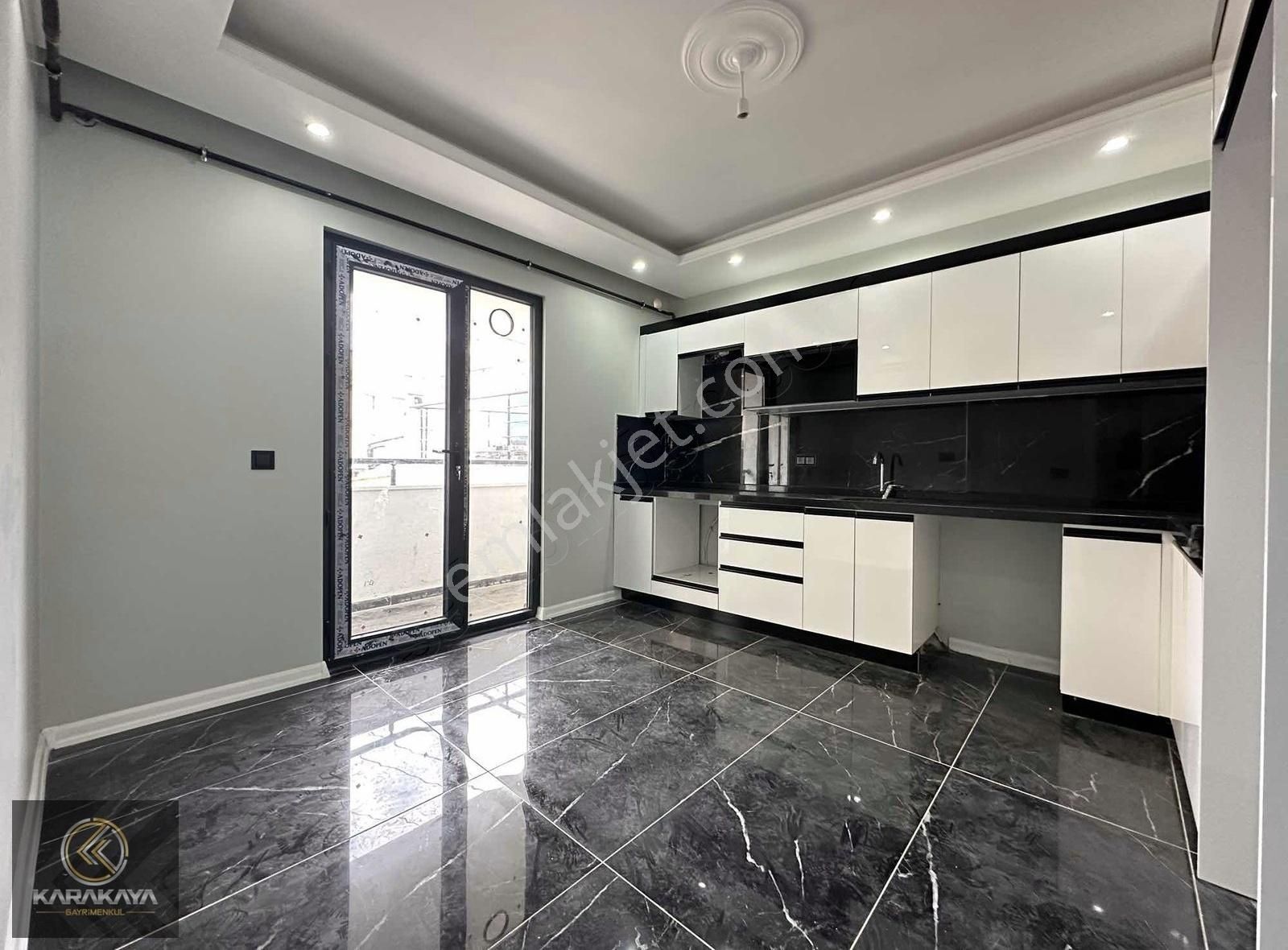 Darıca Bağlarbaşı Satılık Daire Bağlarbaşı Mah 3+1 130 M² Yerden Isırmalı Otopark Üstü Daire