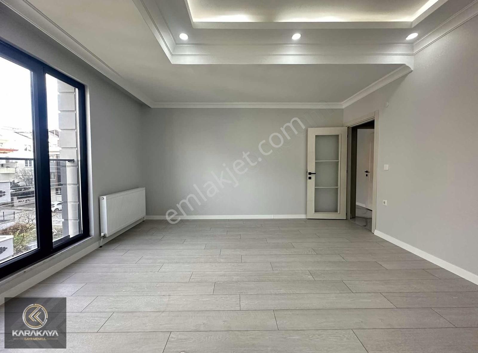 Darıca Bağlarbaşı Satılık Daire Bağlarbaşı Mah Çift Giriş Çift Banyo 3+1 175 M² Çatı Dublex