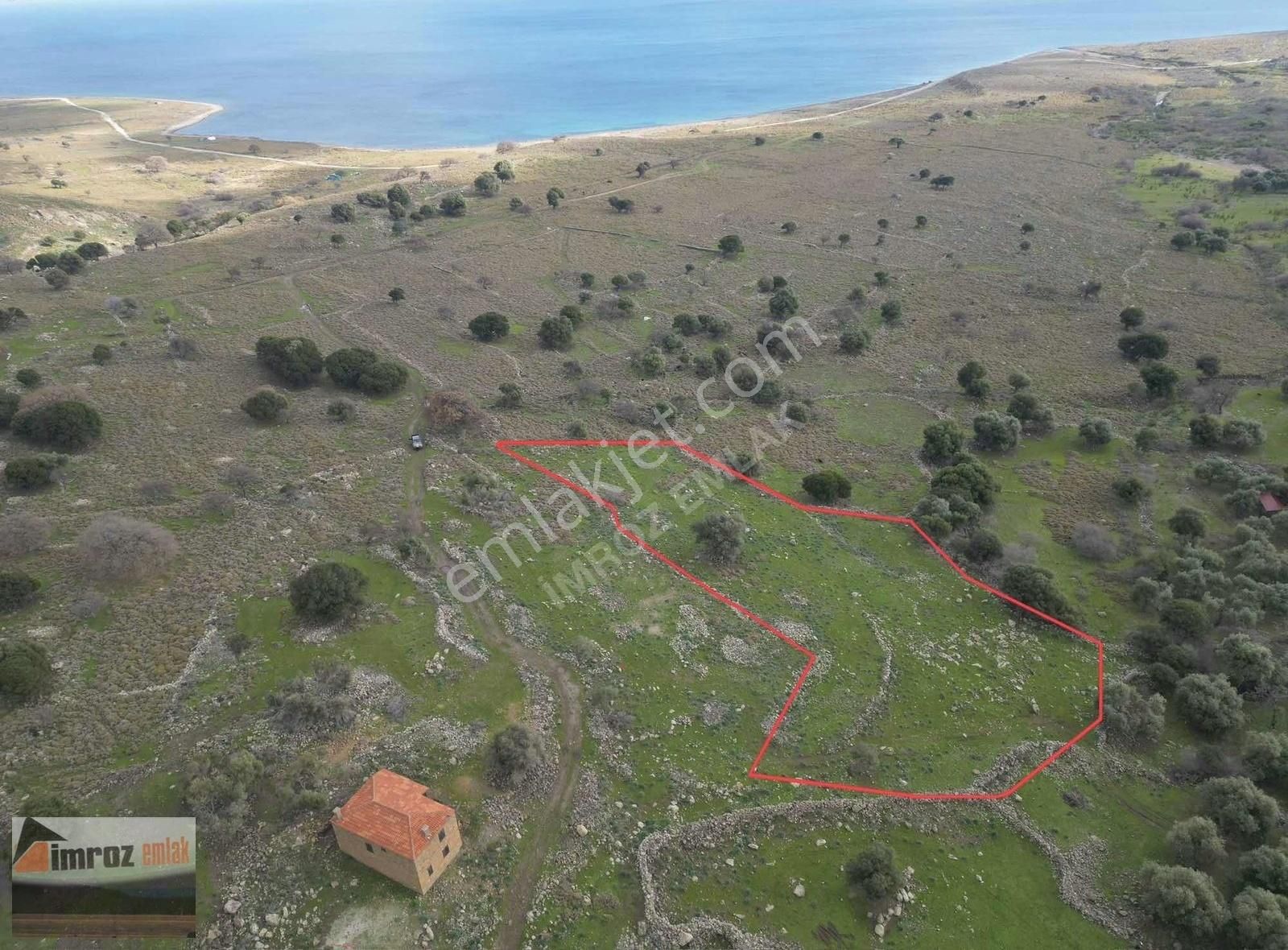 Gökçeada Eşelek Köyü Satılık Tarla İmroz Emlak'tan Güzelcekoy'da 4.200 M2 Deniz Manzaralı Tarla