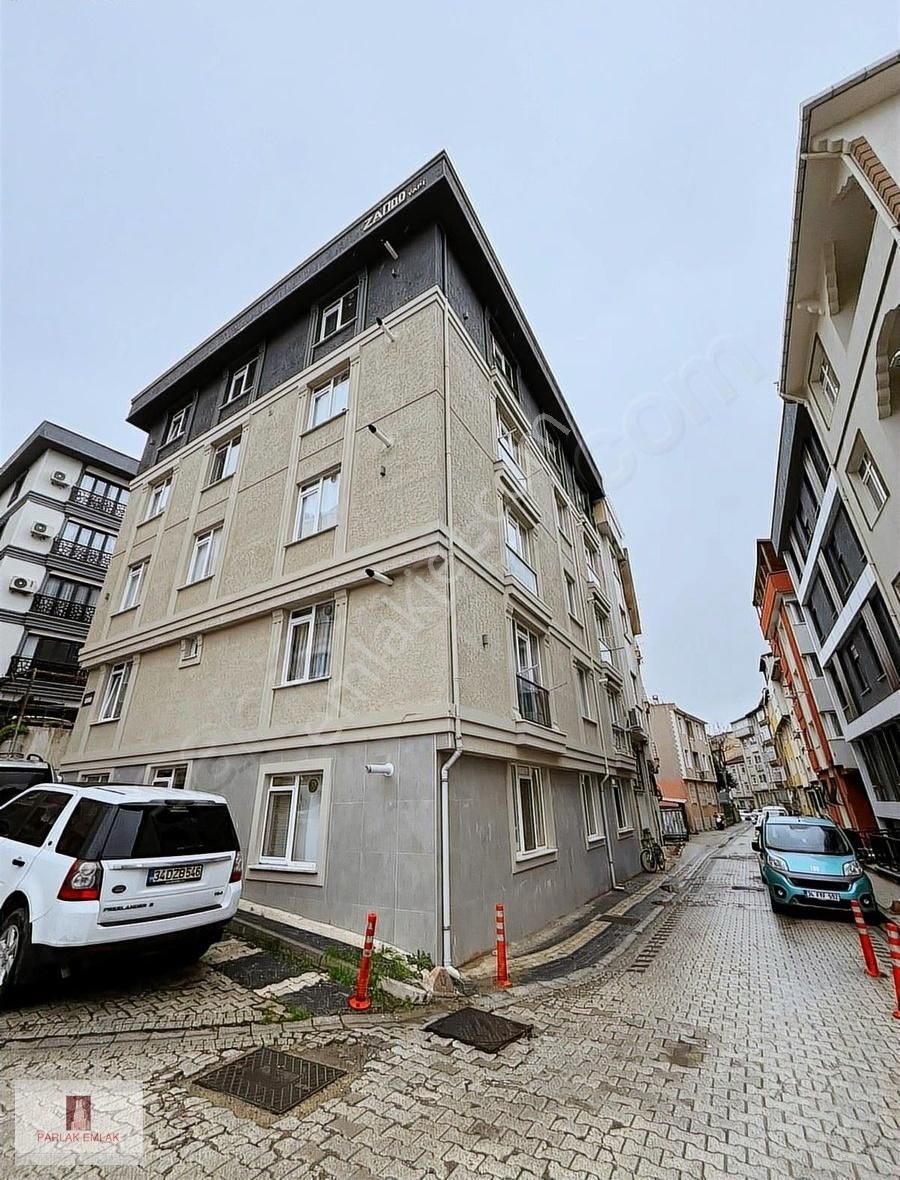 Üsküdar Mimar Sinan Kiralık Daire Parlak'tan Yeni Binada Asansörlü 2+2 New Çarşı Yürüme Mesafesi**