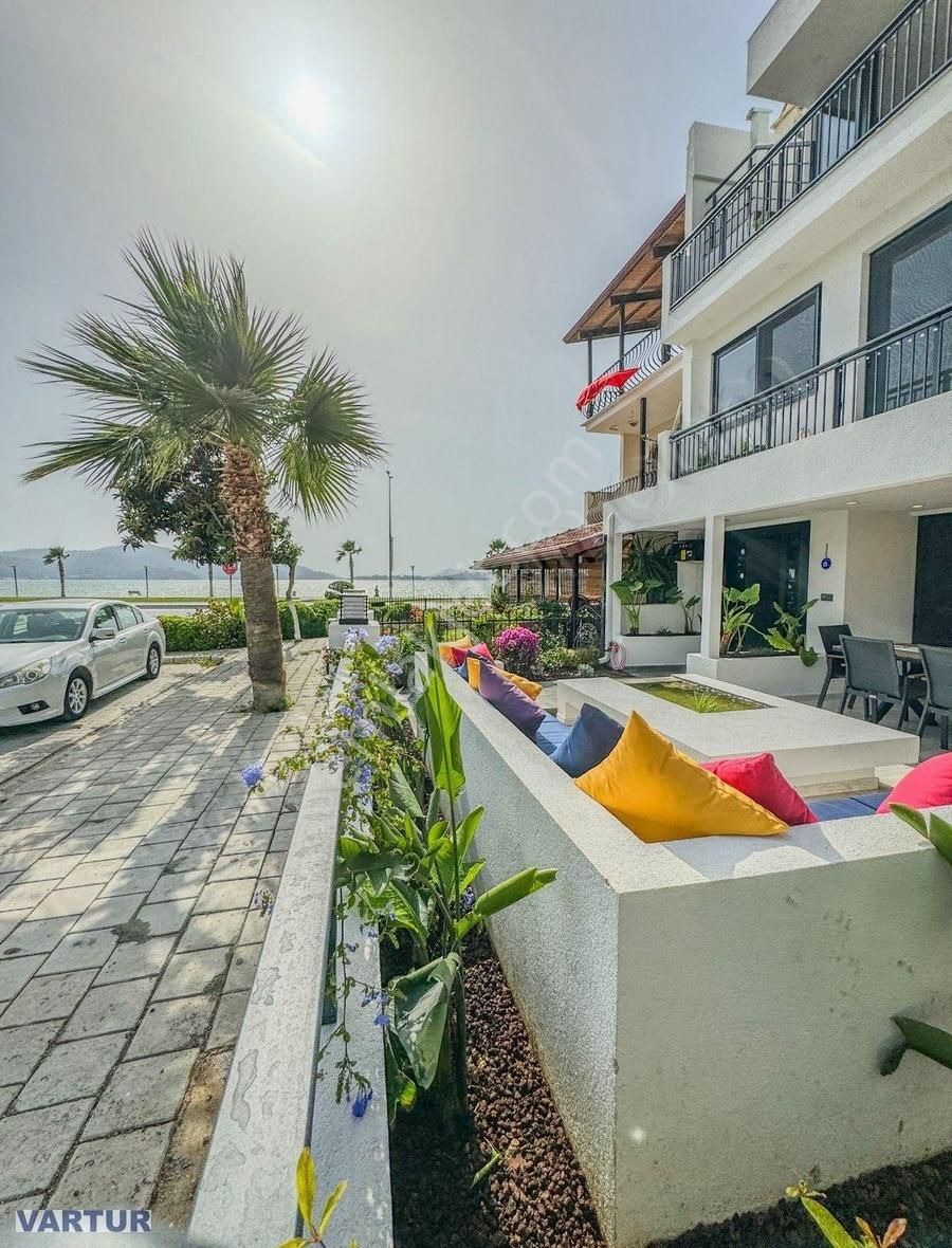 Fethiye Merkezde Denize Sıfır Villa - Görsel 3