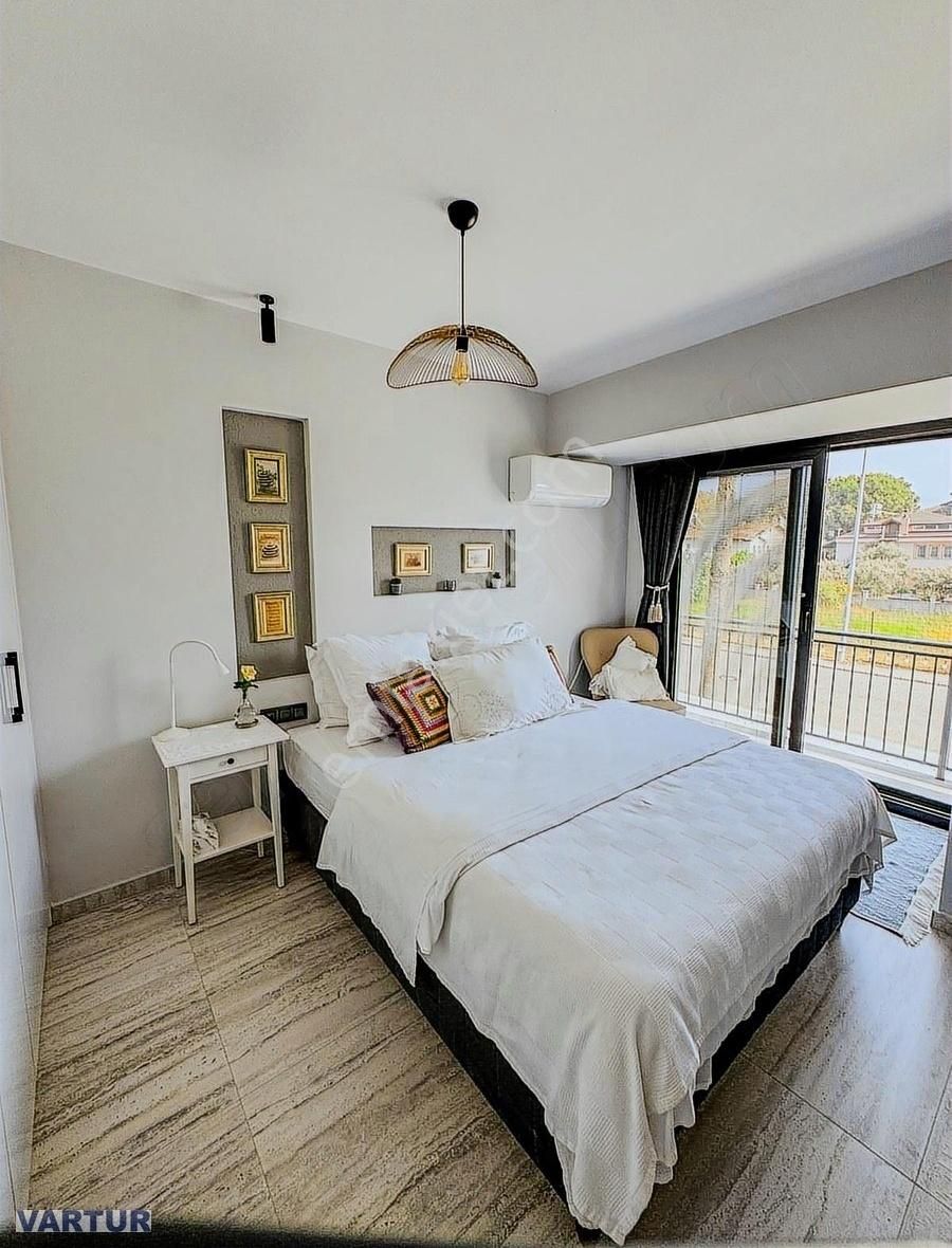 Fethiye Merkezde Denize Sıfır Villa - Görsel 9
