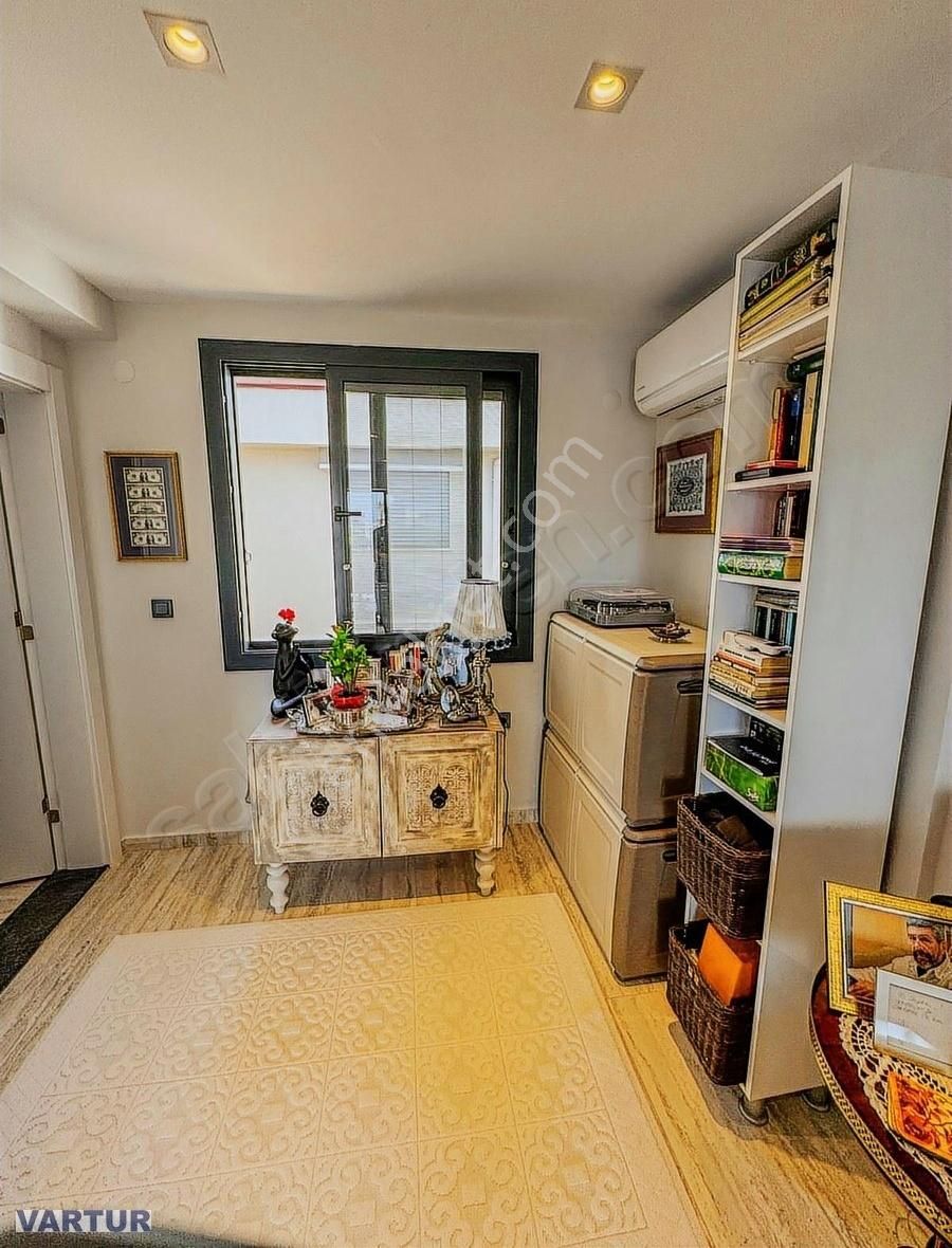 Fethiye Merkezde Denize Sıfır Villa - Görsel 16