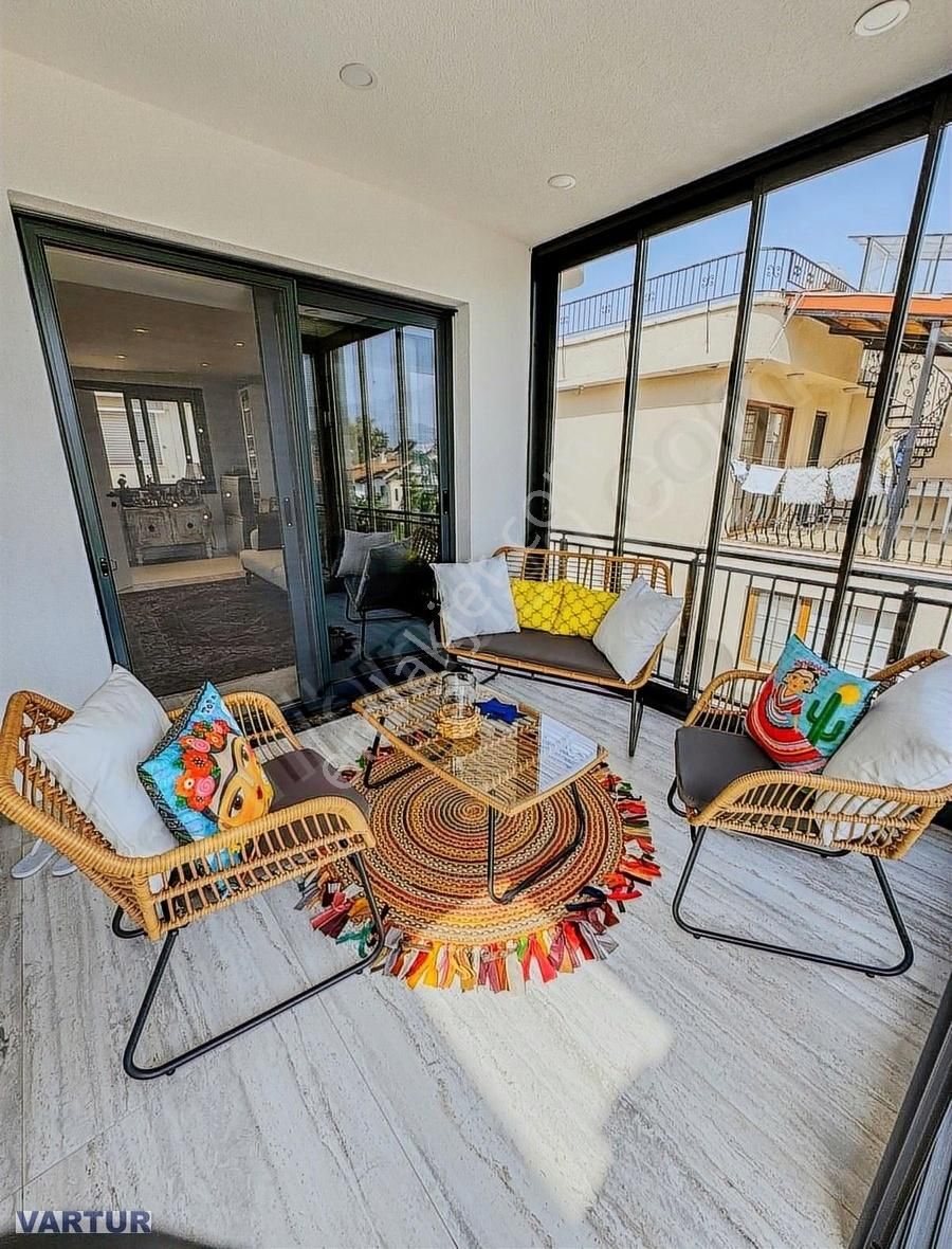 Fethiye Merkezde Denize Sıfır Villa - Görsel 5