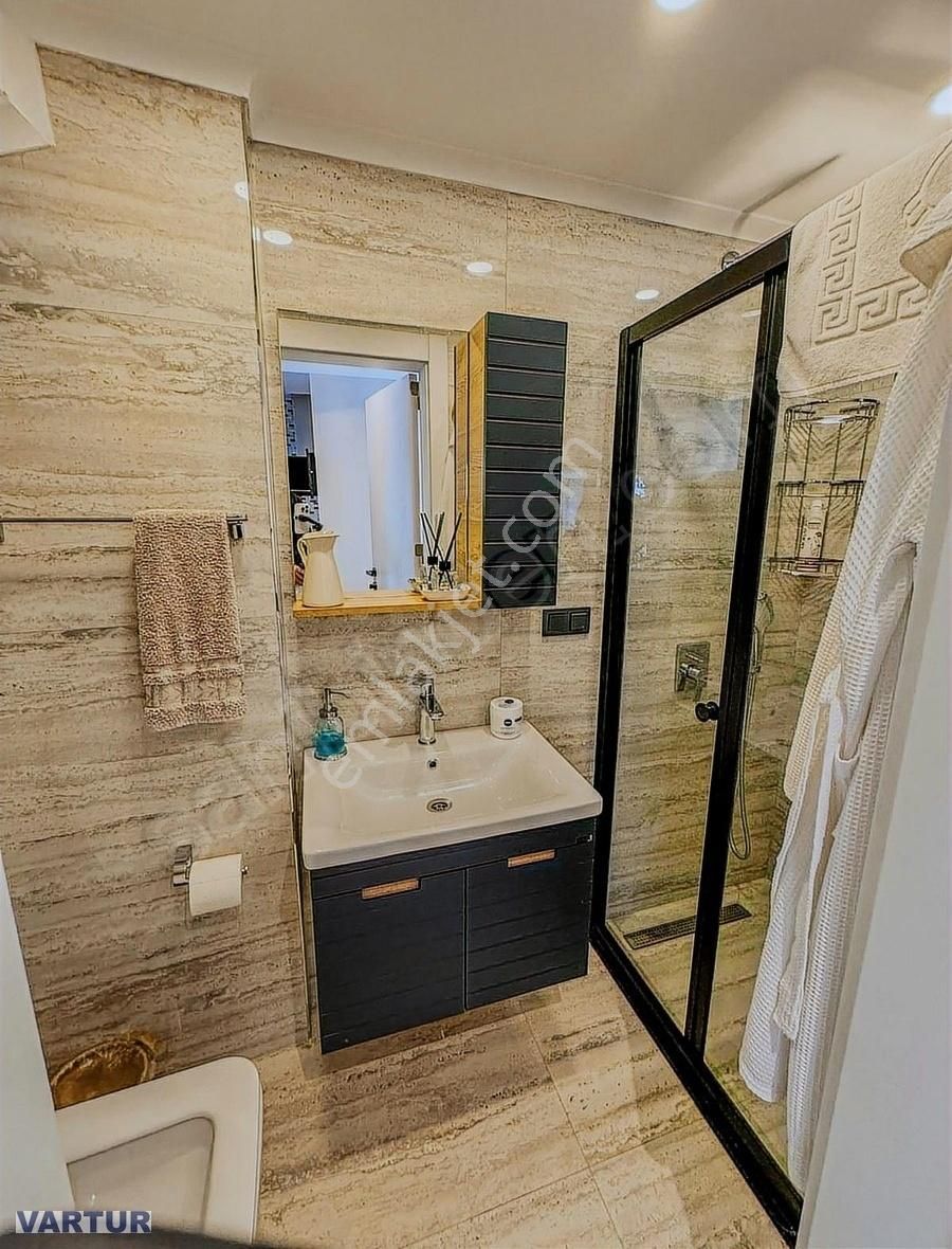 Fethiye Merkezde Denize Sıfır Villa - Görsel 13