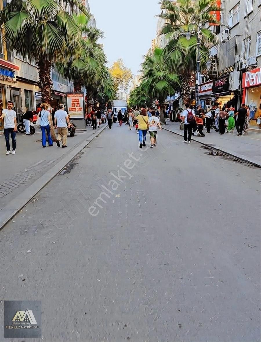 Gaziosmanpaşa Bağlarbaşı Devren Dükkan & Mağaza Merkez Gayrimenkulden Bağlarbaşı Caddesinde Konumu Güzel Dükkan